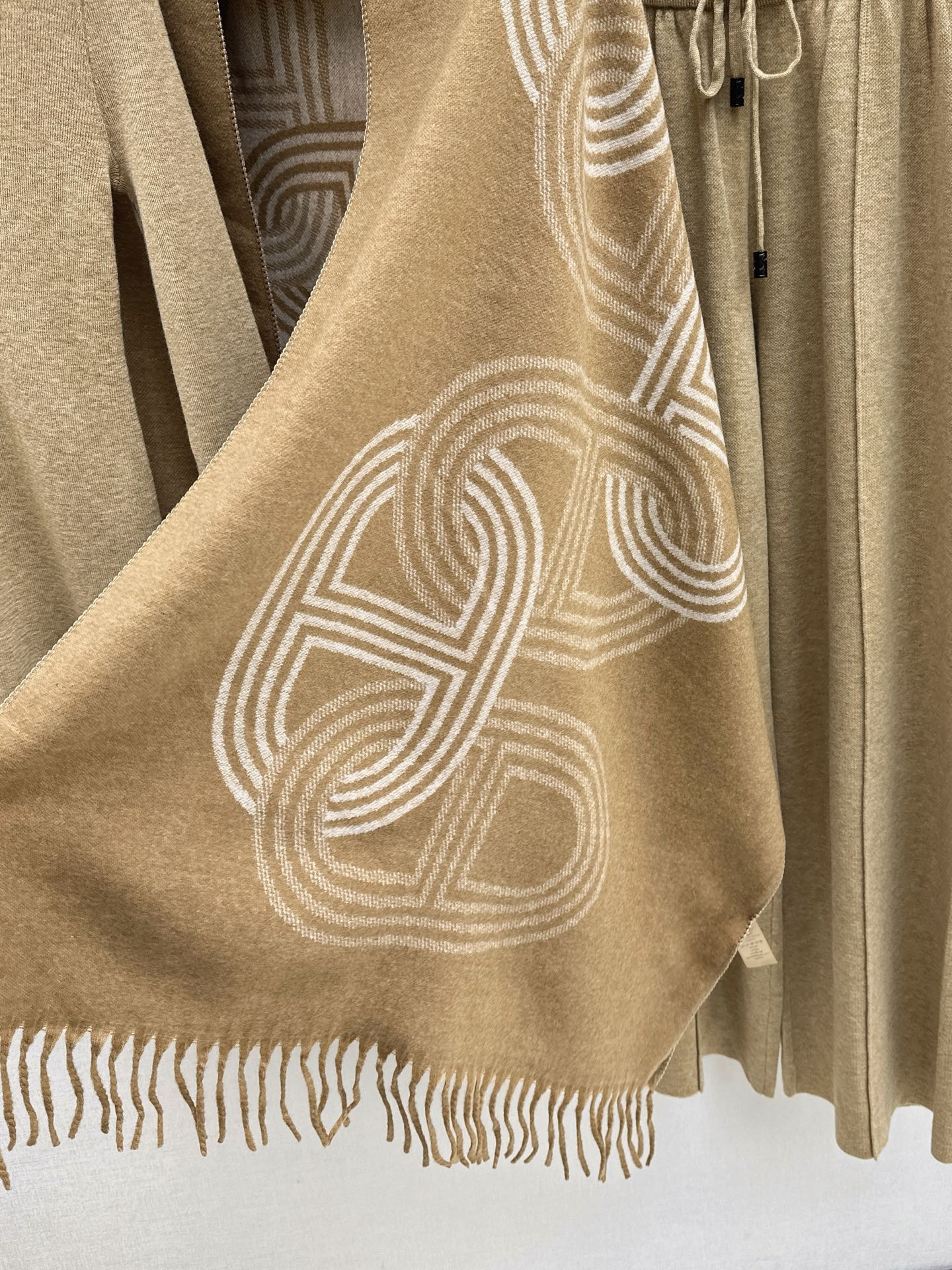 Herm 26ss knit outfit sets basic tee+pant+shawl