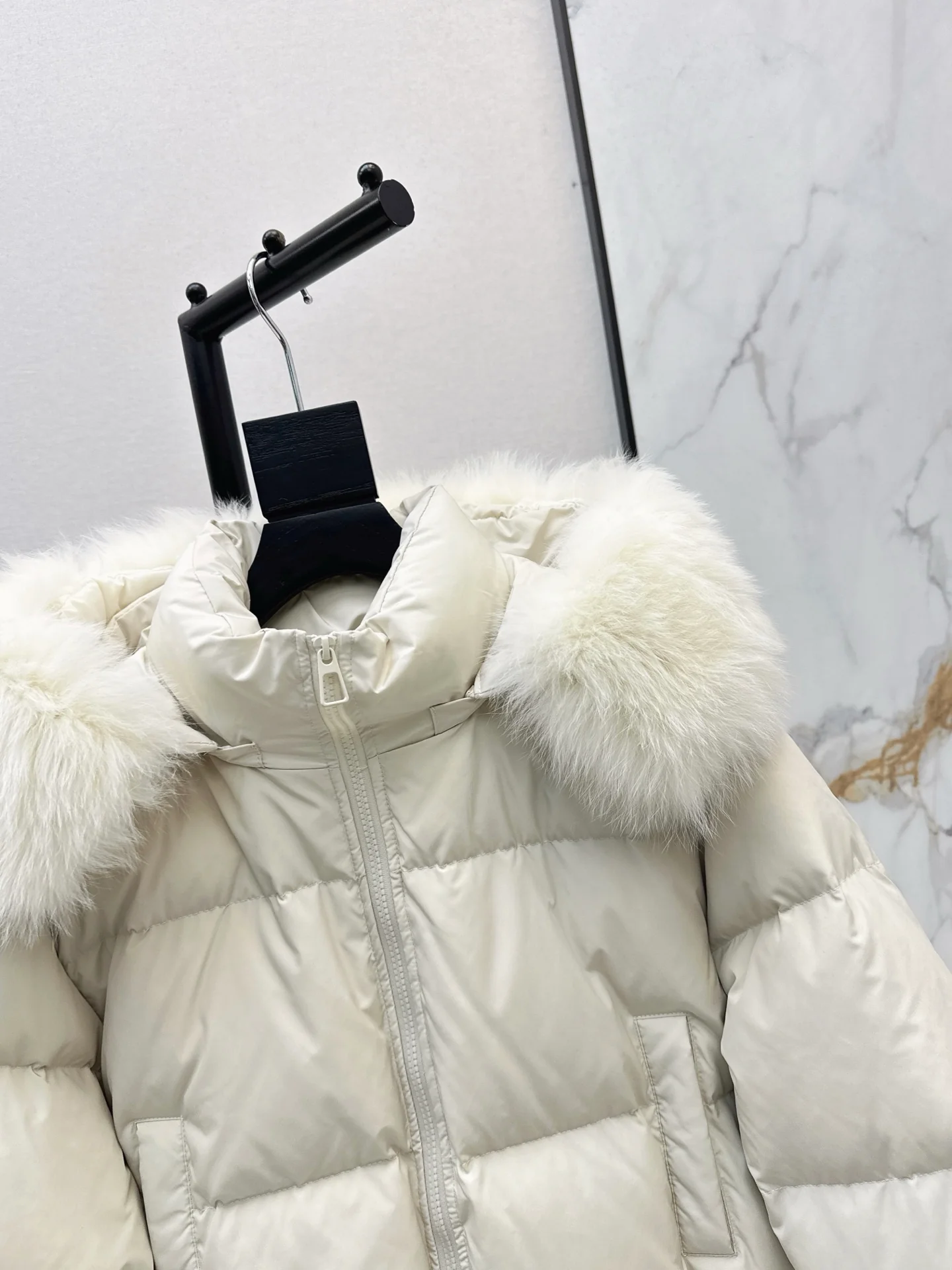 Fend 25fw down jacket