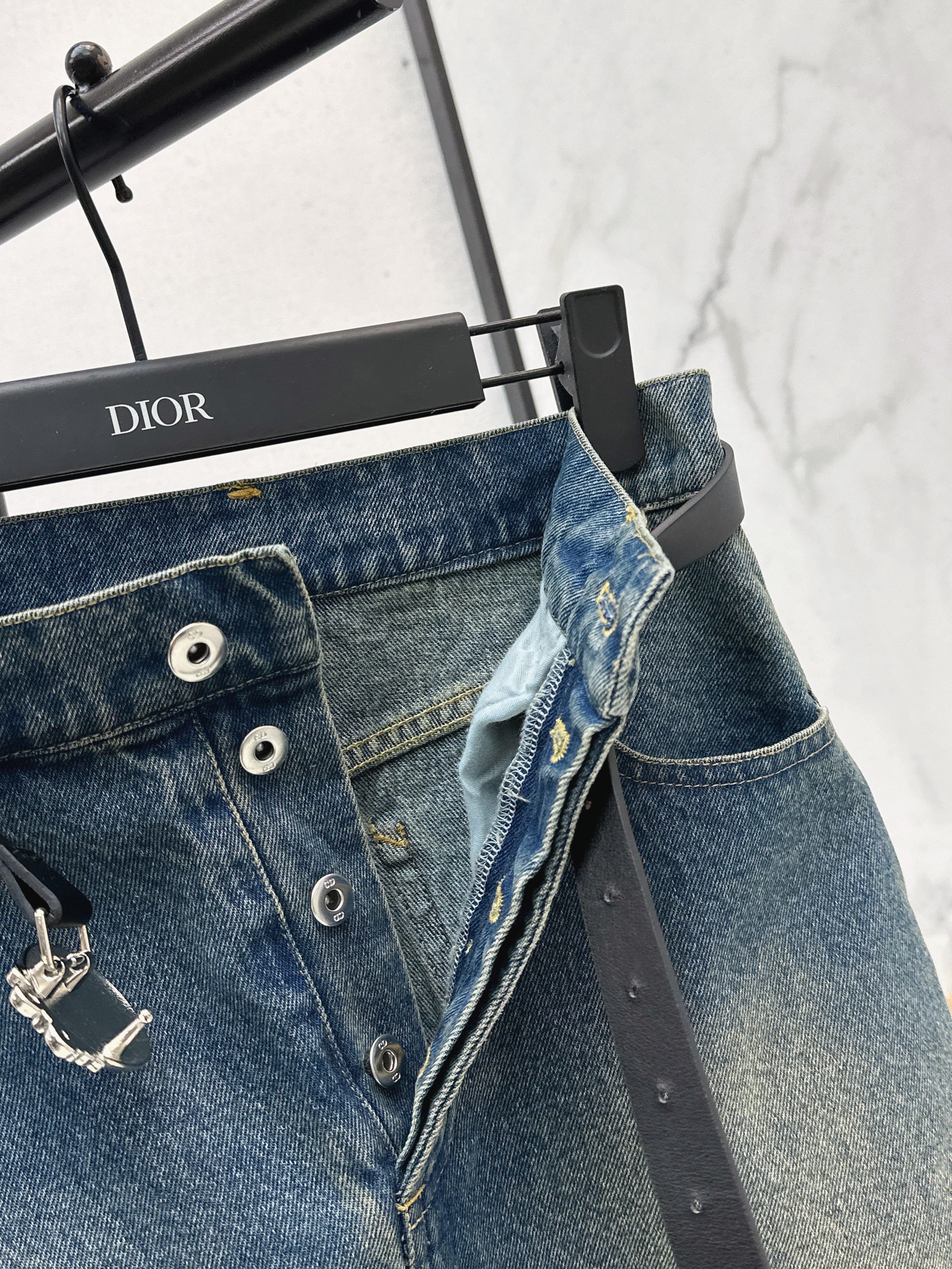 CD 26ss belted denim skirt