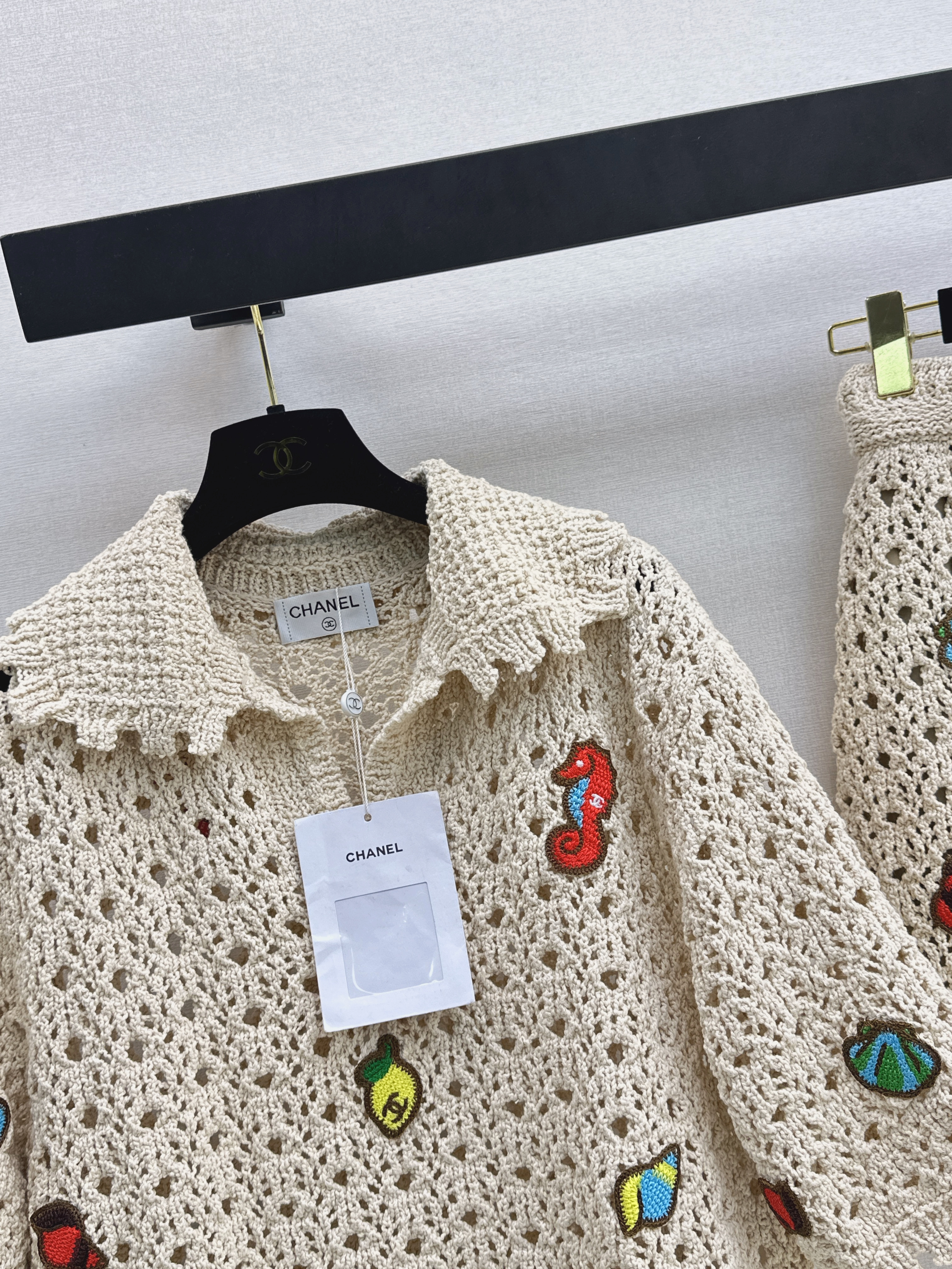 Chan 26ss beach embroidery top