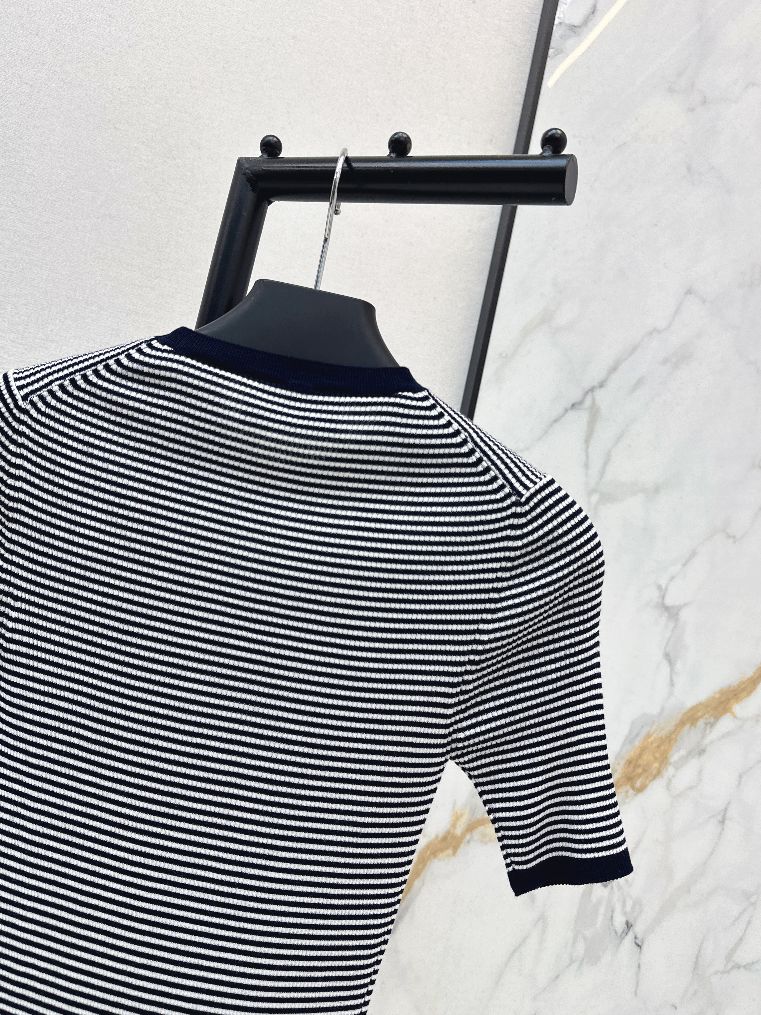 Pra 26ss stripe knitwear