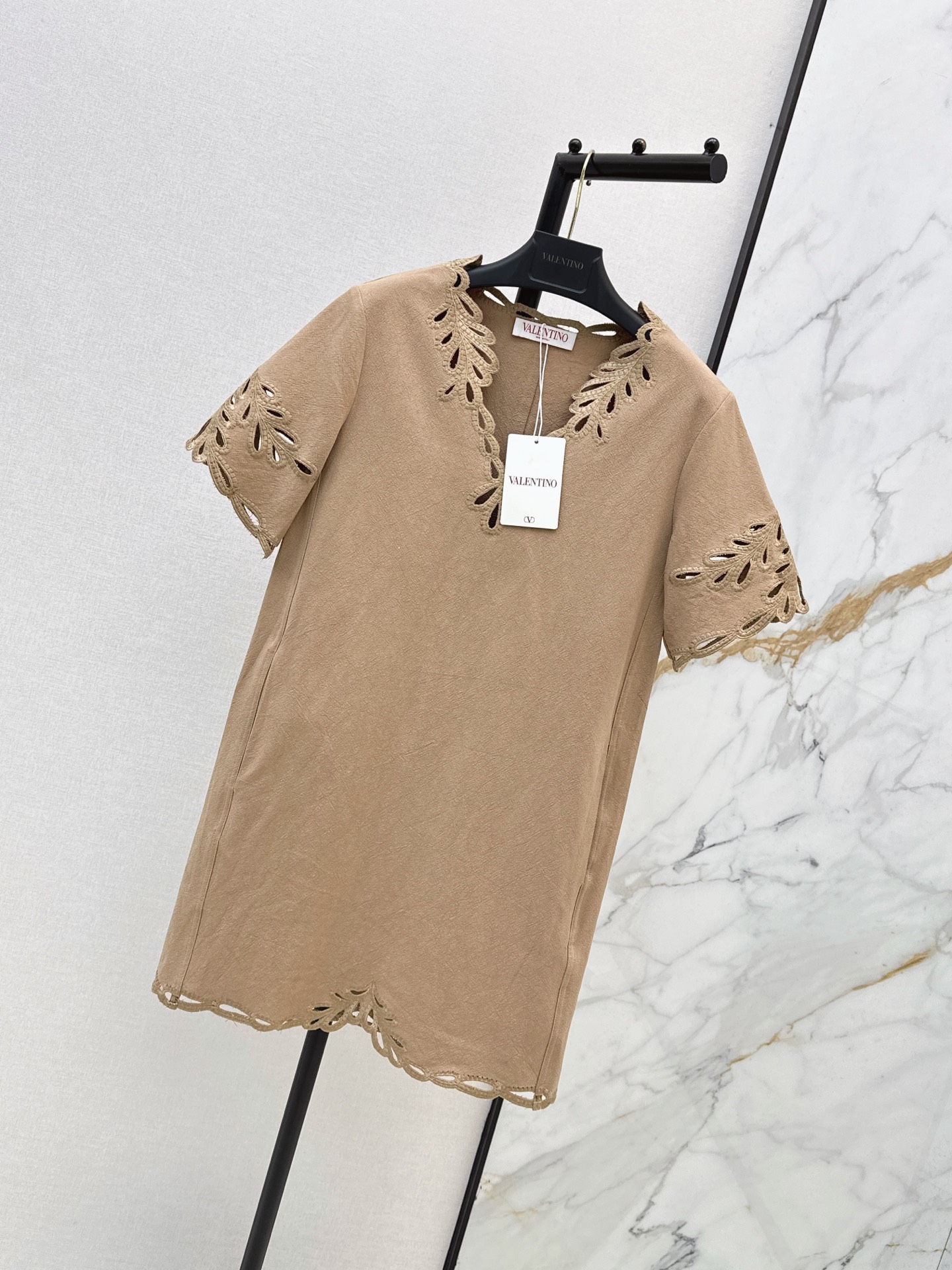 Valen 26ss embroidery dress