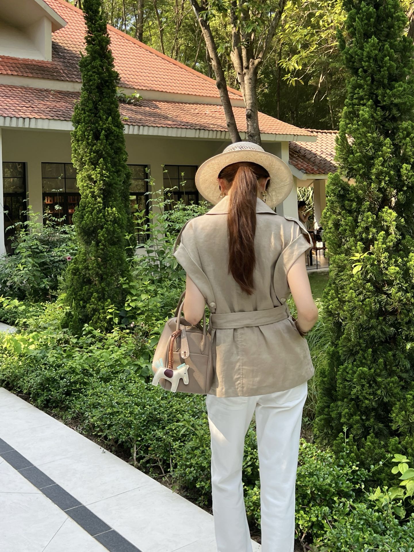 CD 26ss sleeveless belted shirt