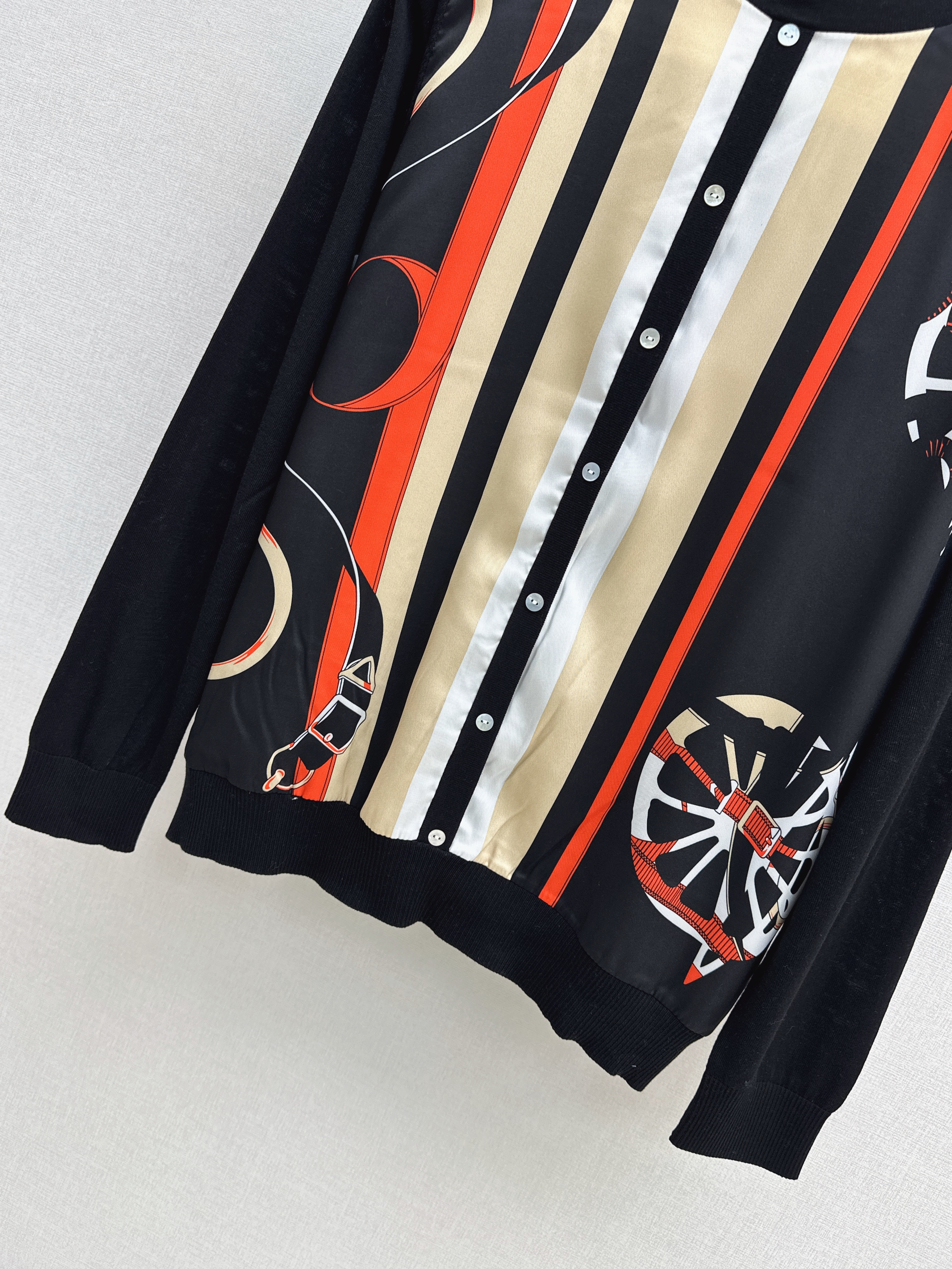 Herm 26ss print knitwear