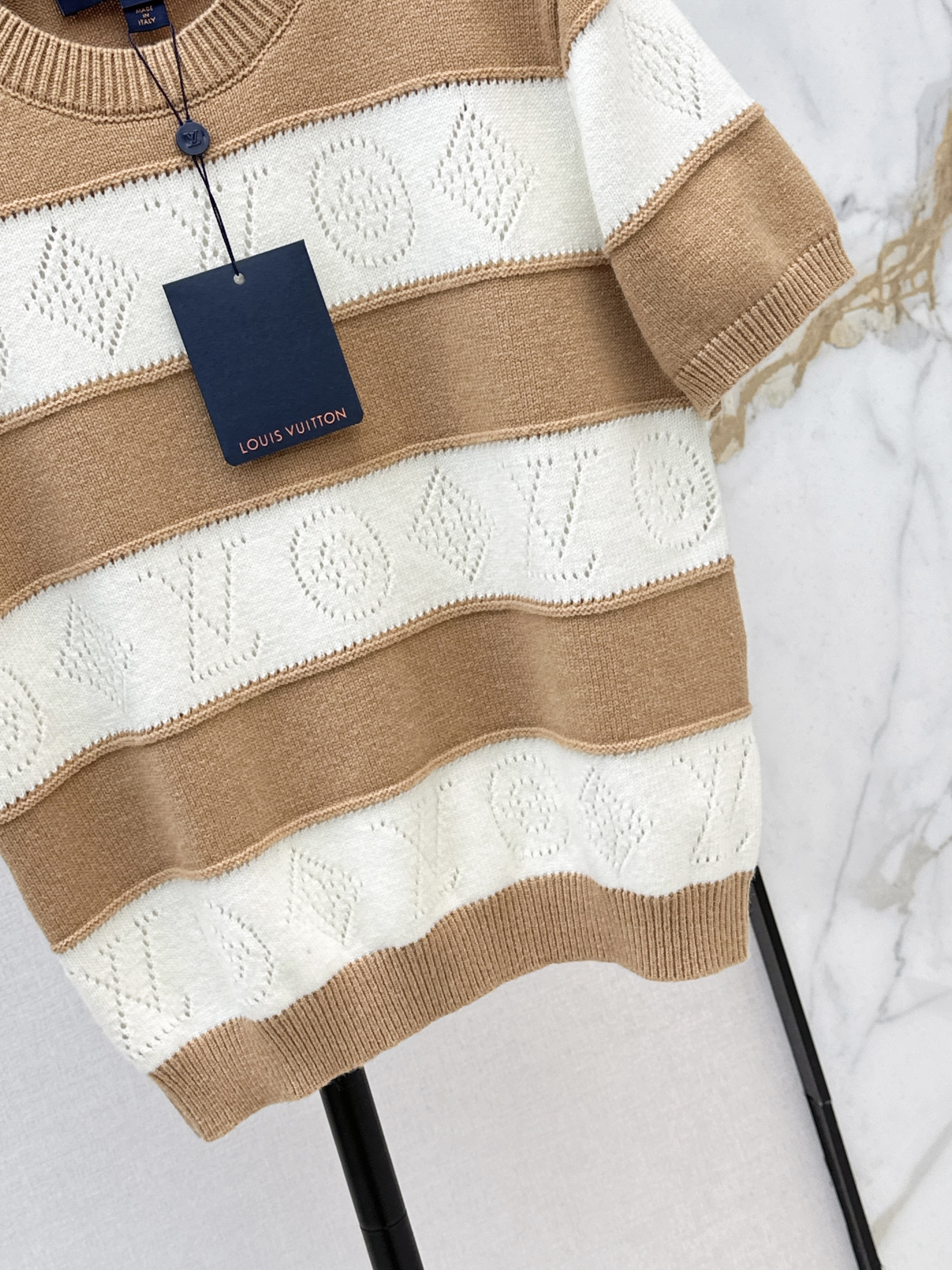 Loui 26ss stripe sweater