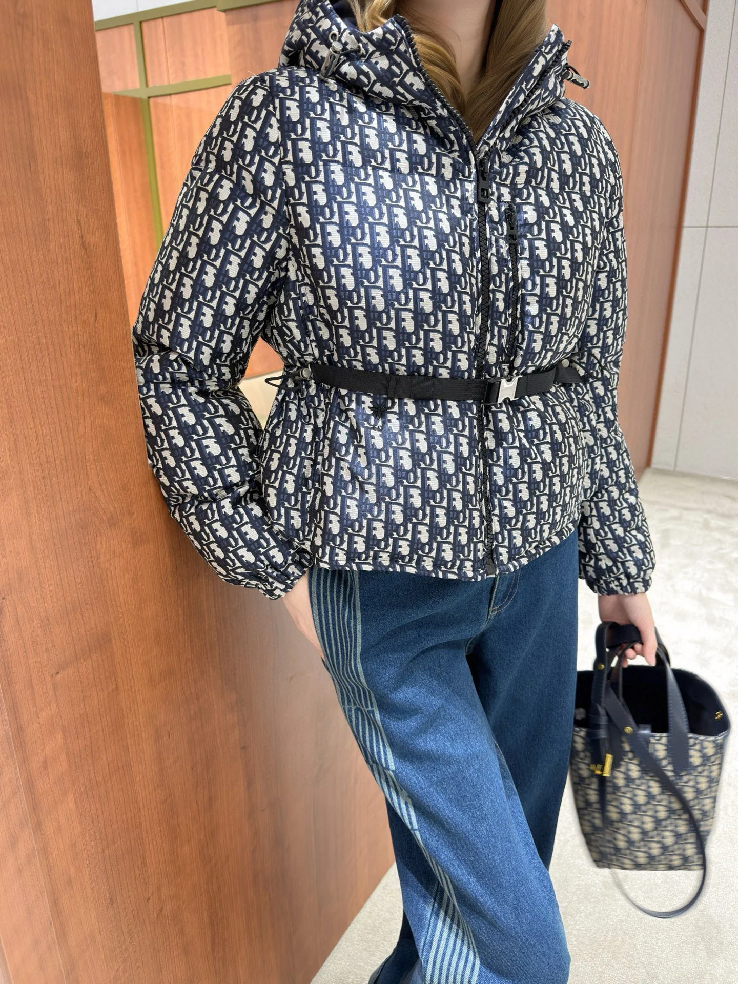 CD 25fw hooded puffer jackets