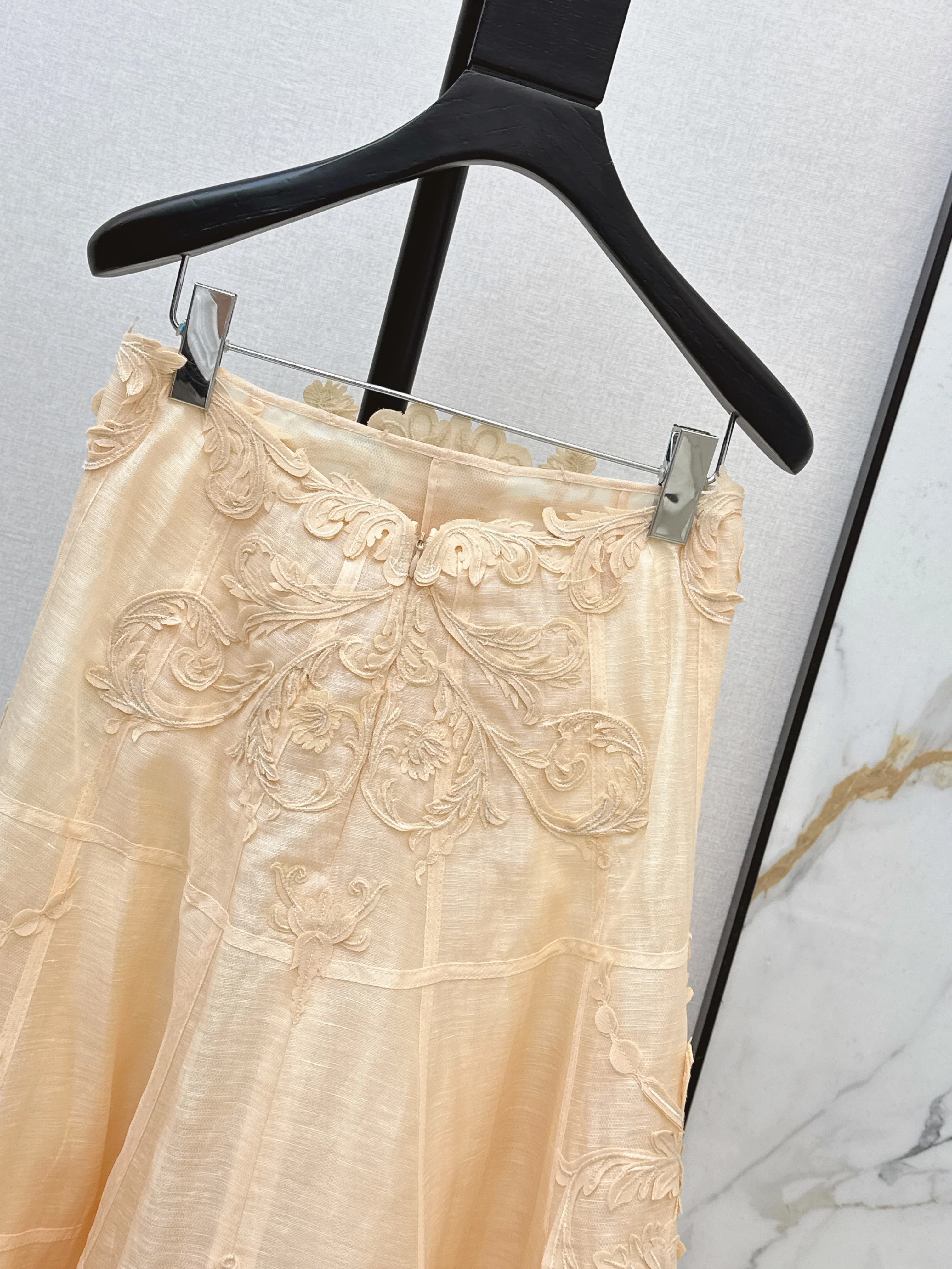 Zimm 26ss lace embroidery skirt
