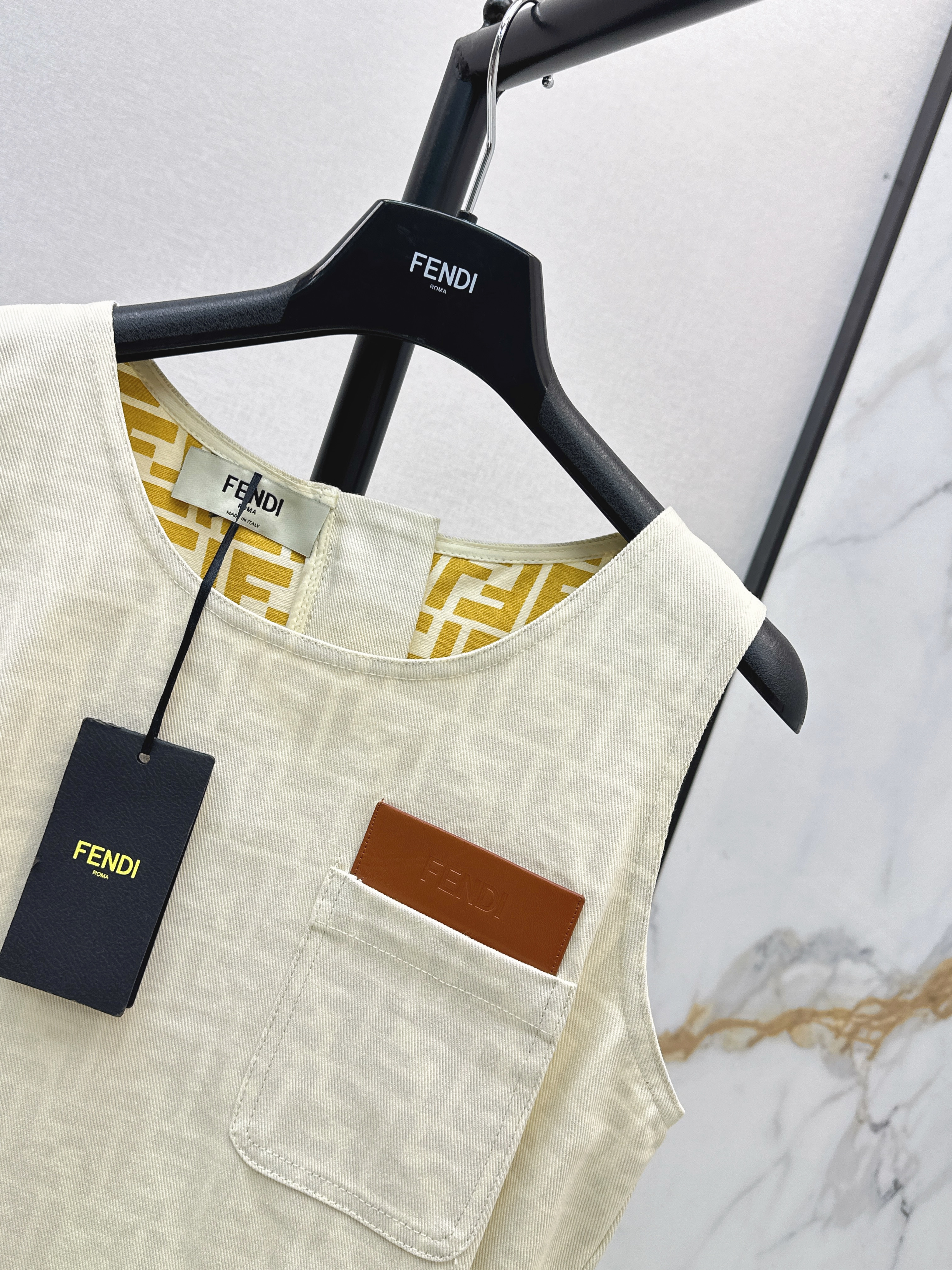 Fen 26ss sleevelesss dress