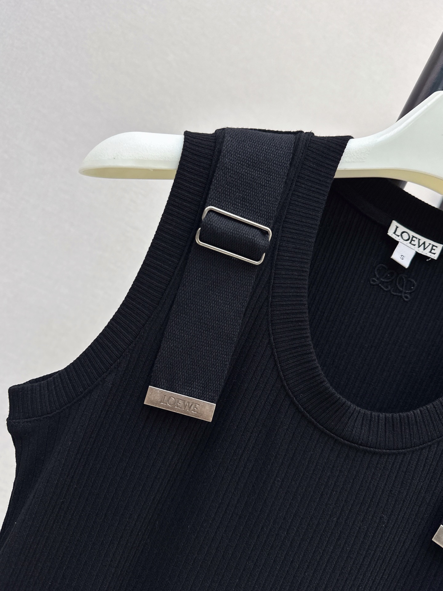 Loe 26ss sleeveless knit dress
