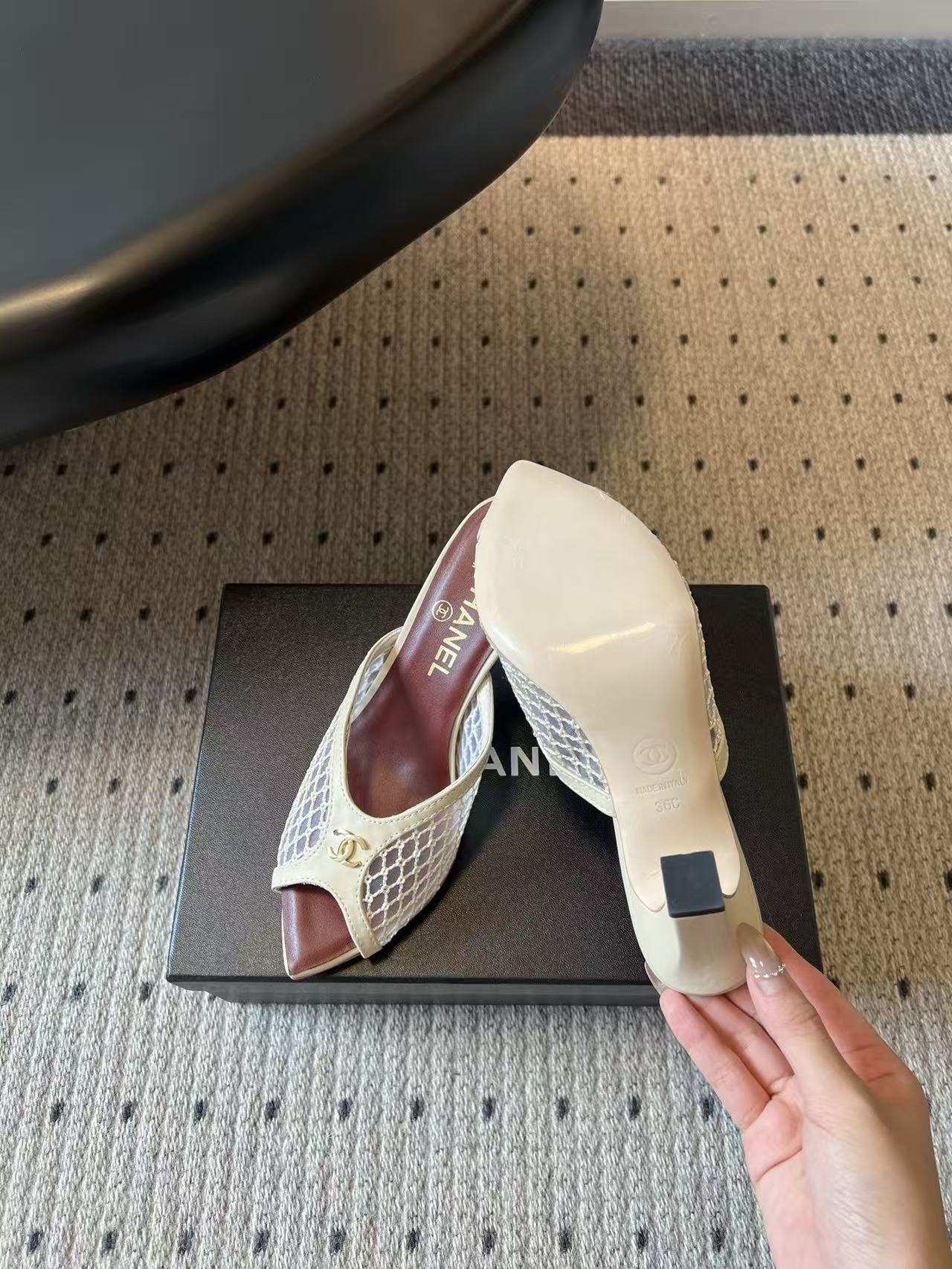 Chan 26ss point toe heel sandal