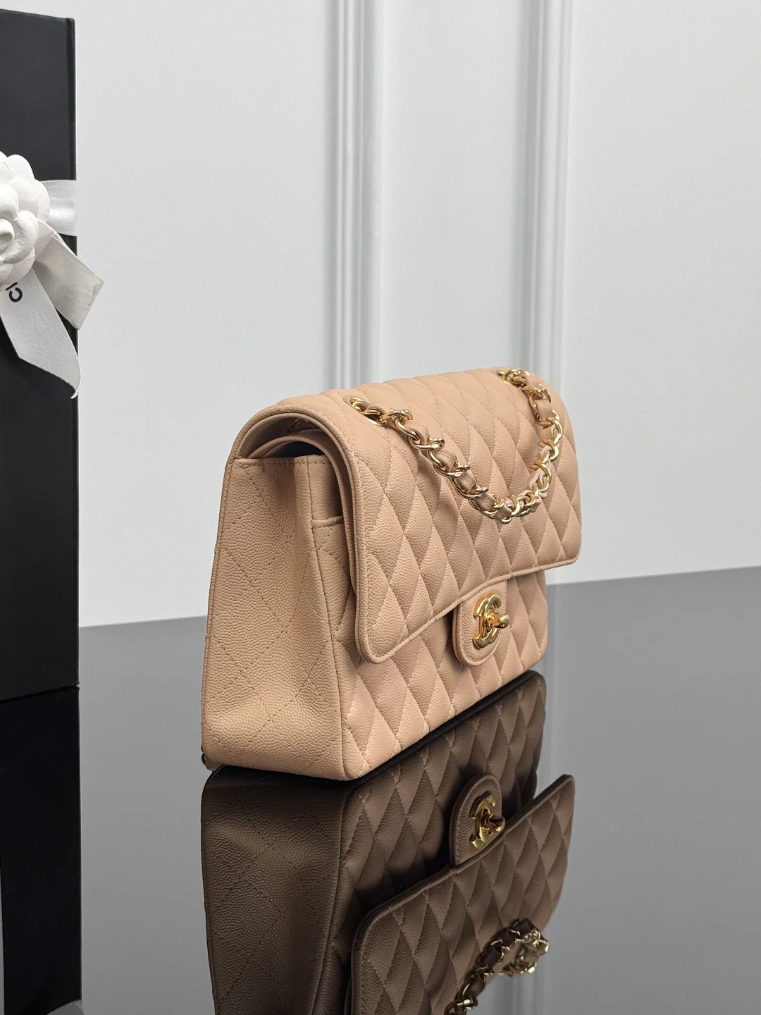 Chan cf25 chain shoulder bag