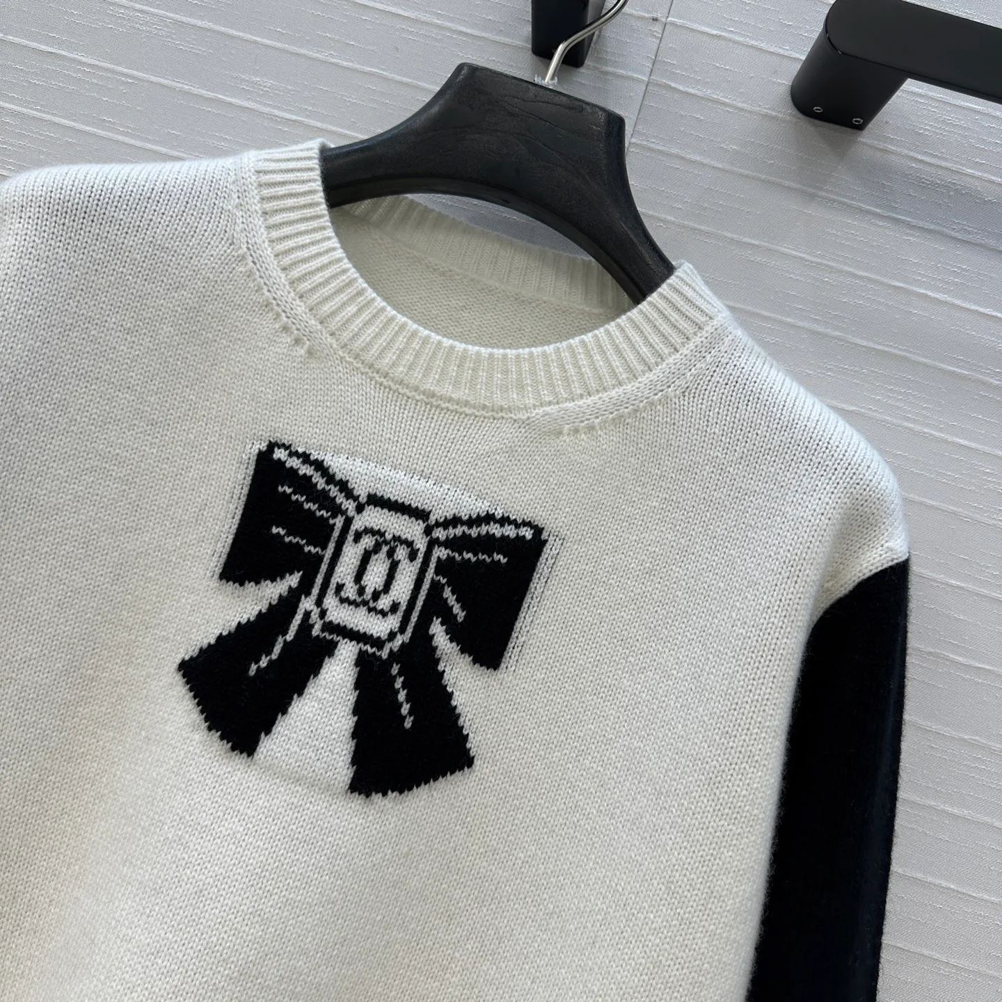 Chan 25fw cashmere sweater