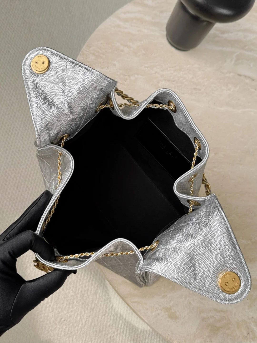 Chan 25S hobo bags