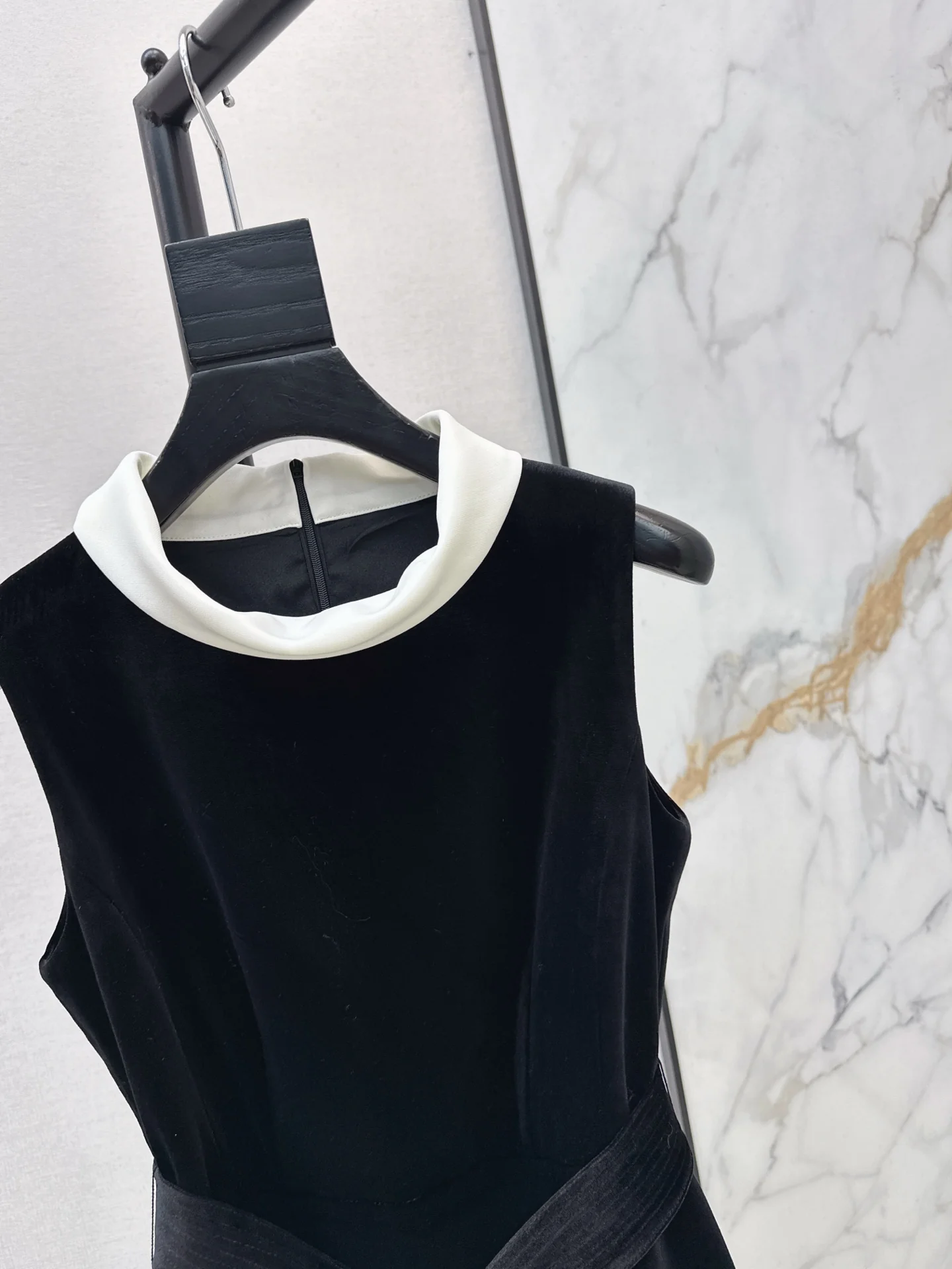 CD 26ss velvet dress