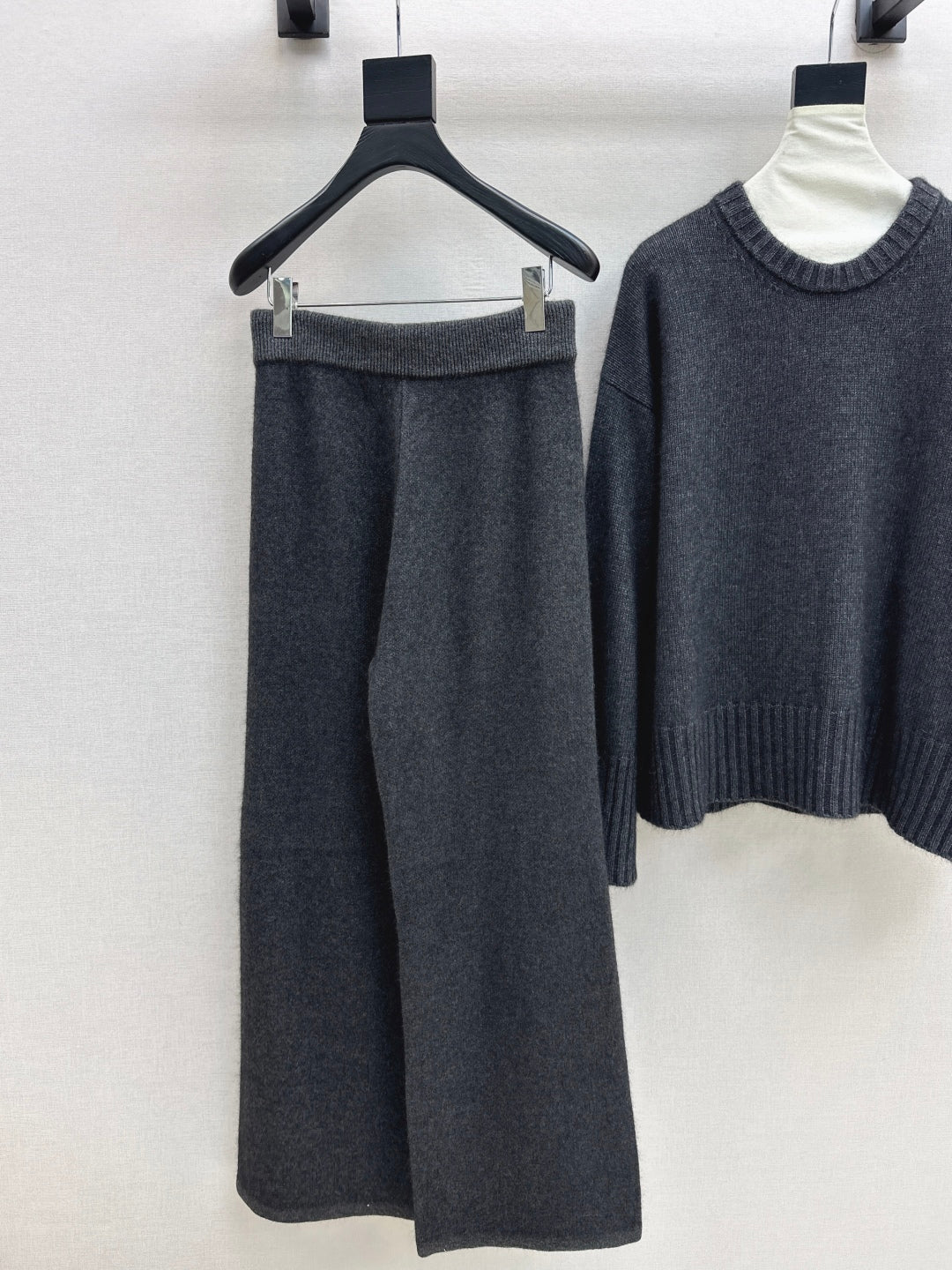 Brun 25fw knit sweater pants set