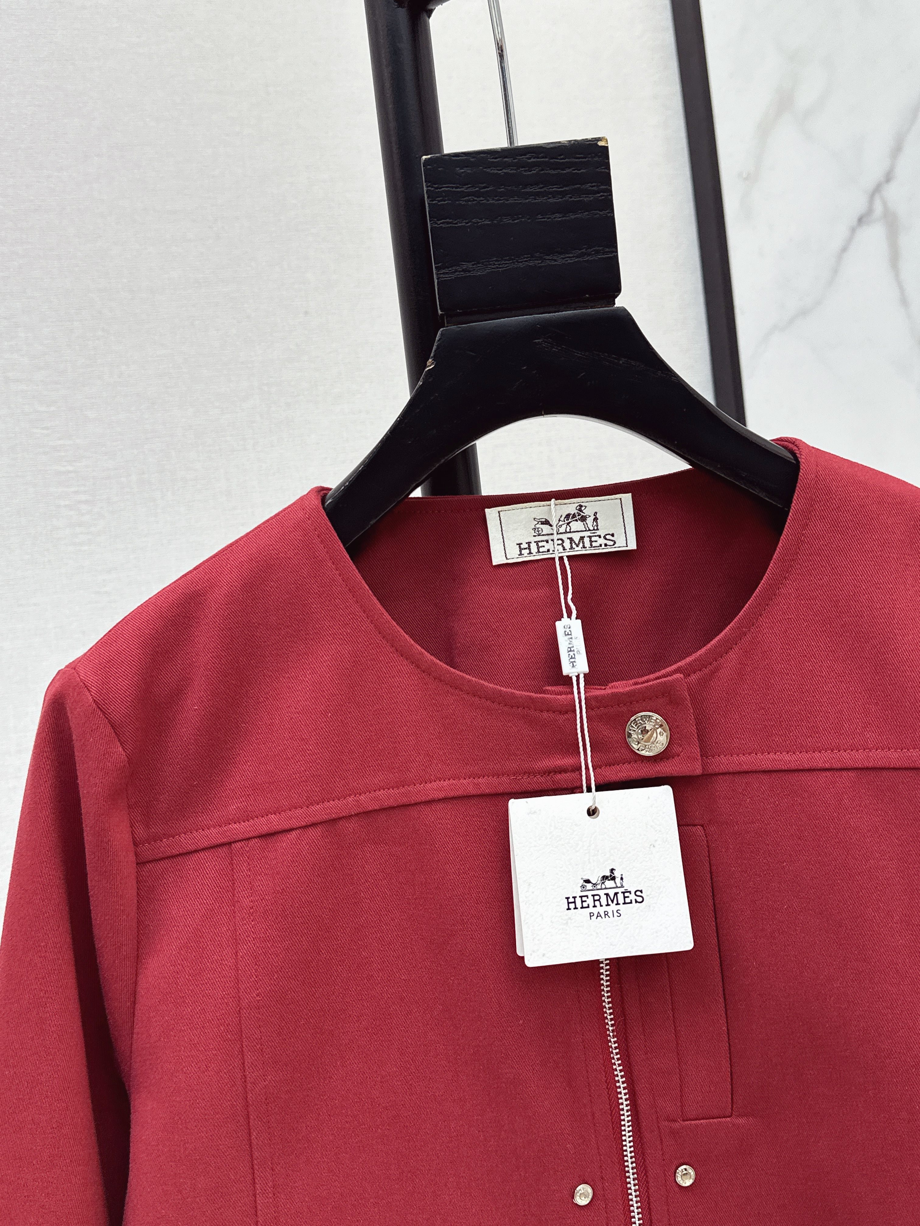 Her 26ss zip-up jacket