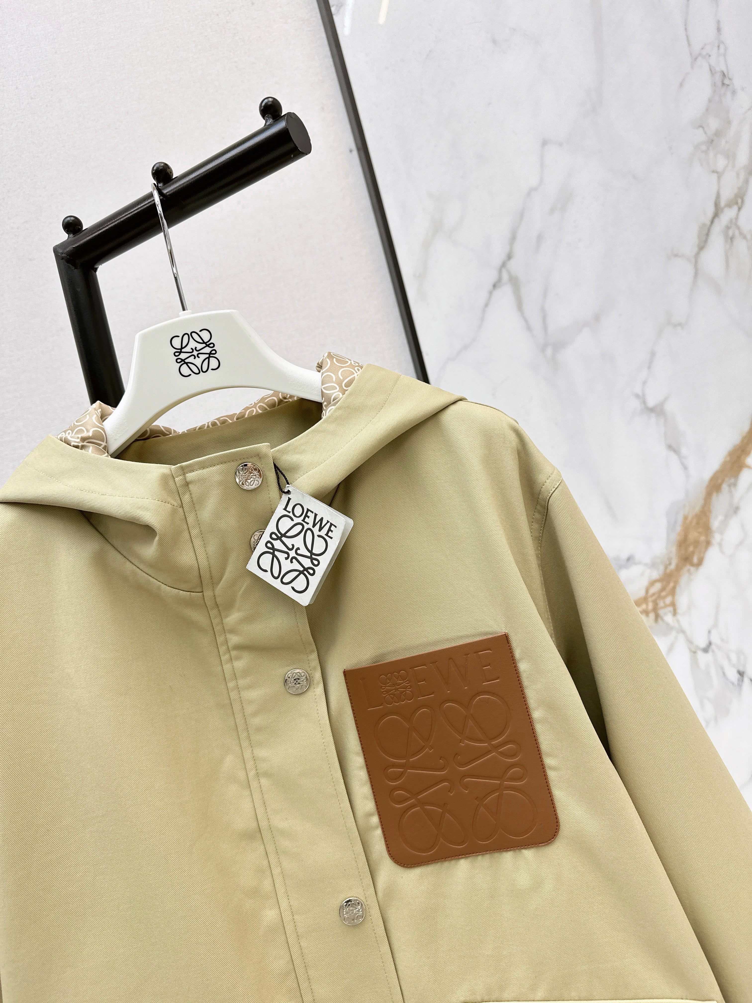 Loe 26ss hooded trench coats