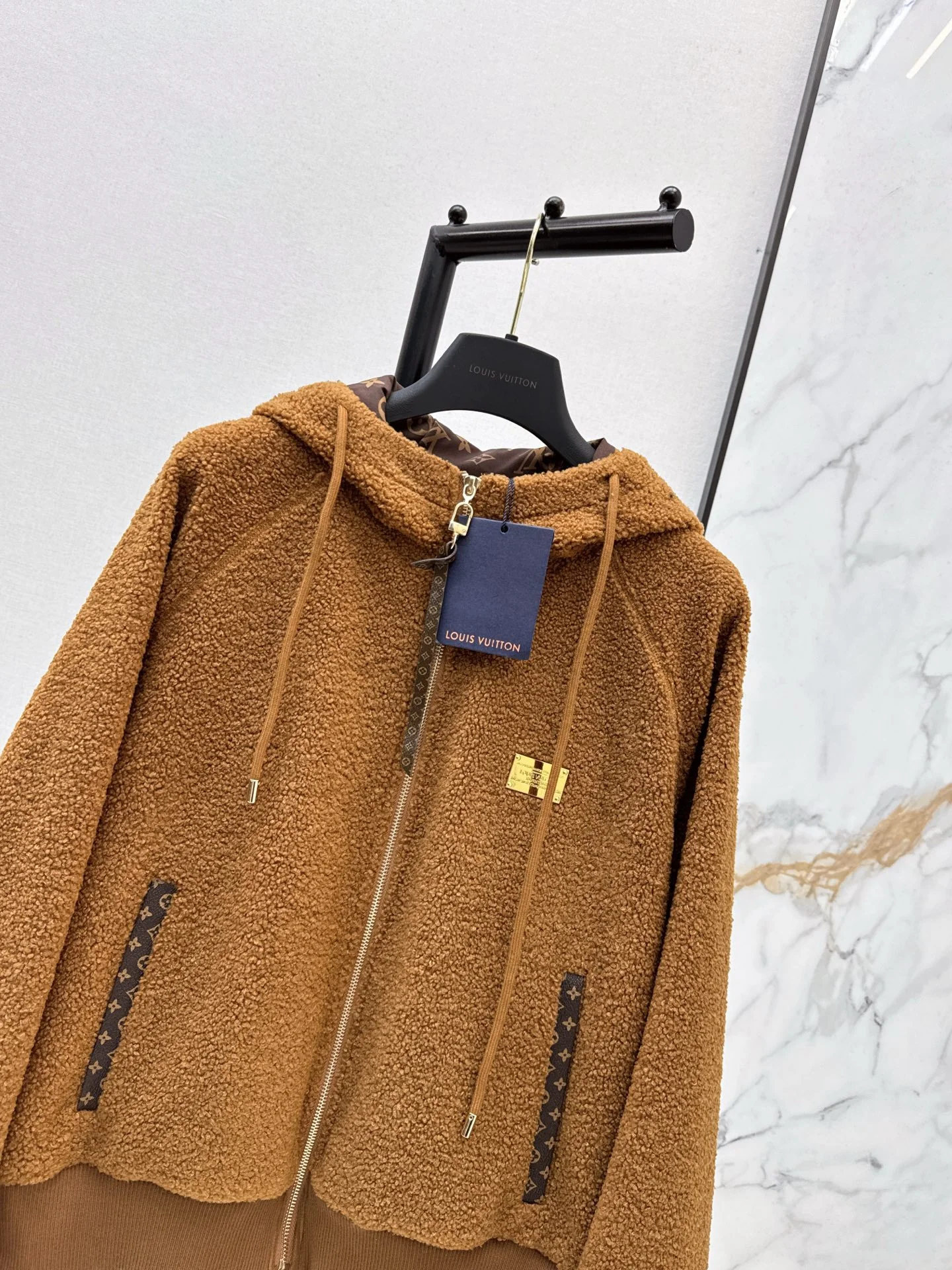 Louis 25fw hooded zipper jacket