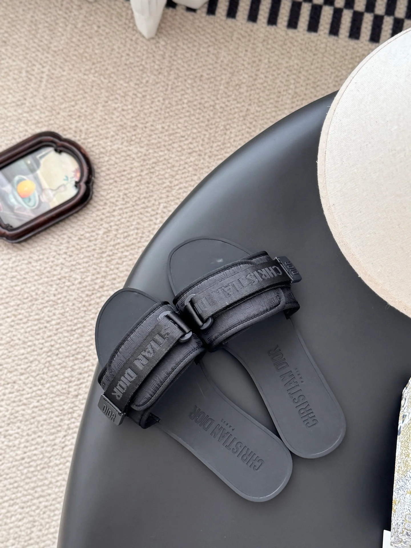 CD 25fw sandals