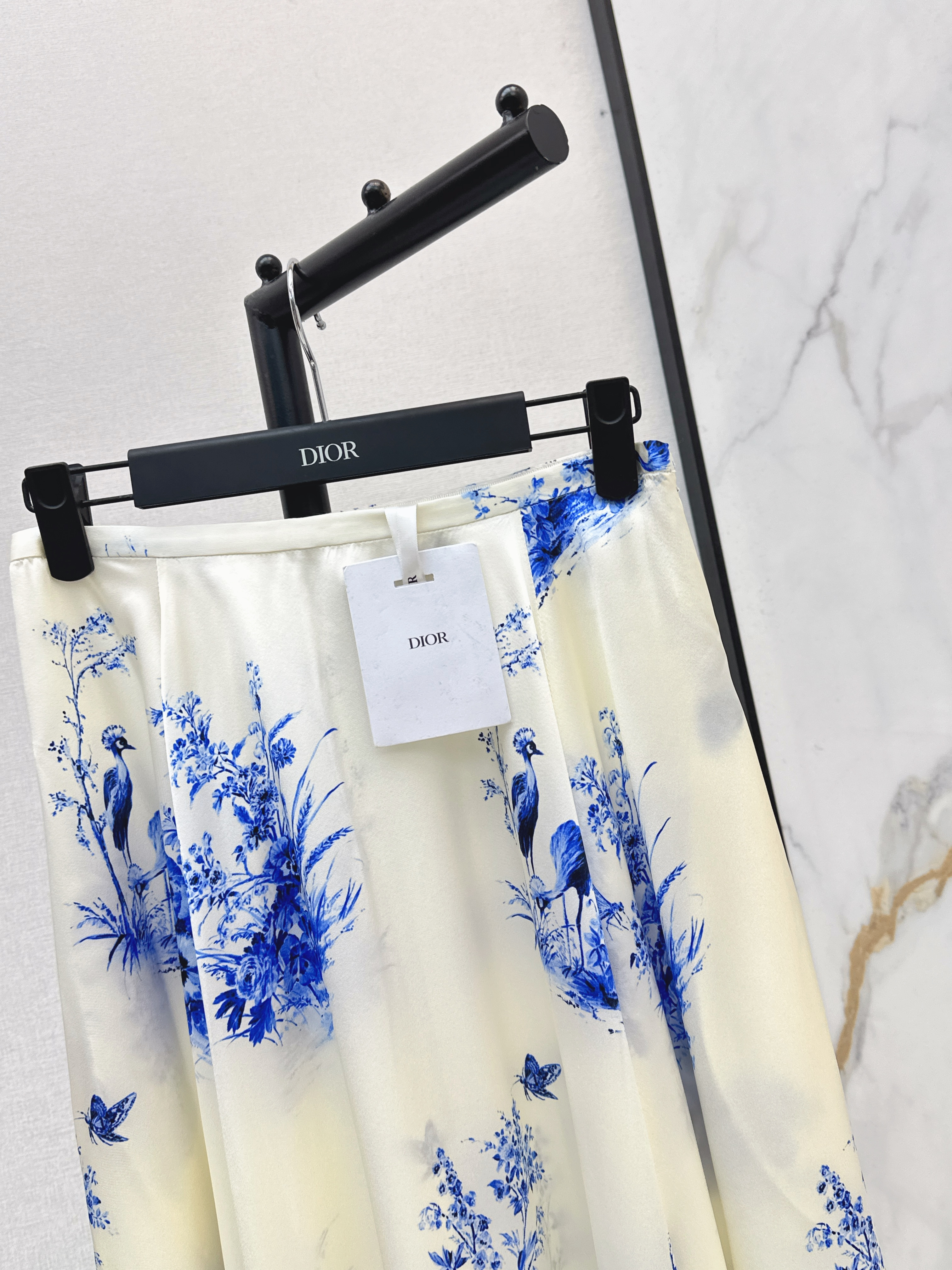 CD 26ss print silk skirt