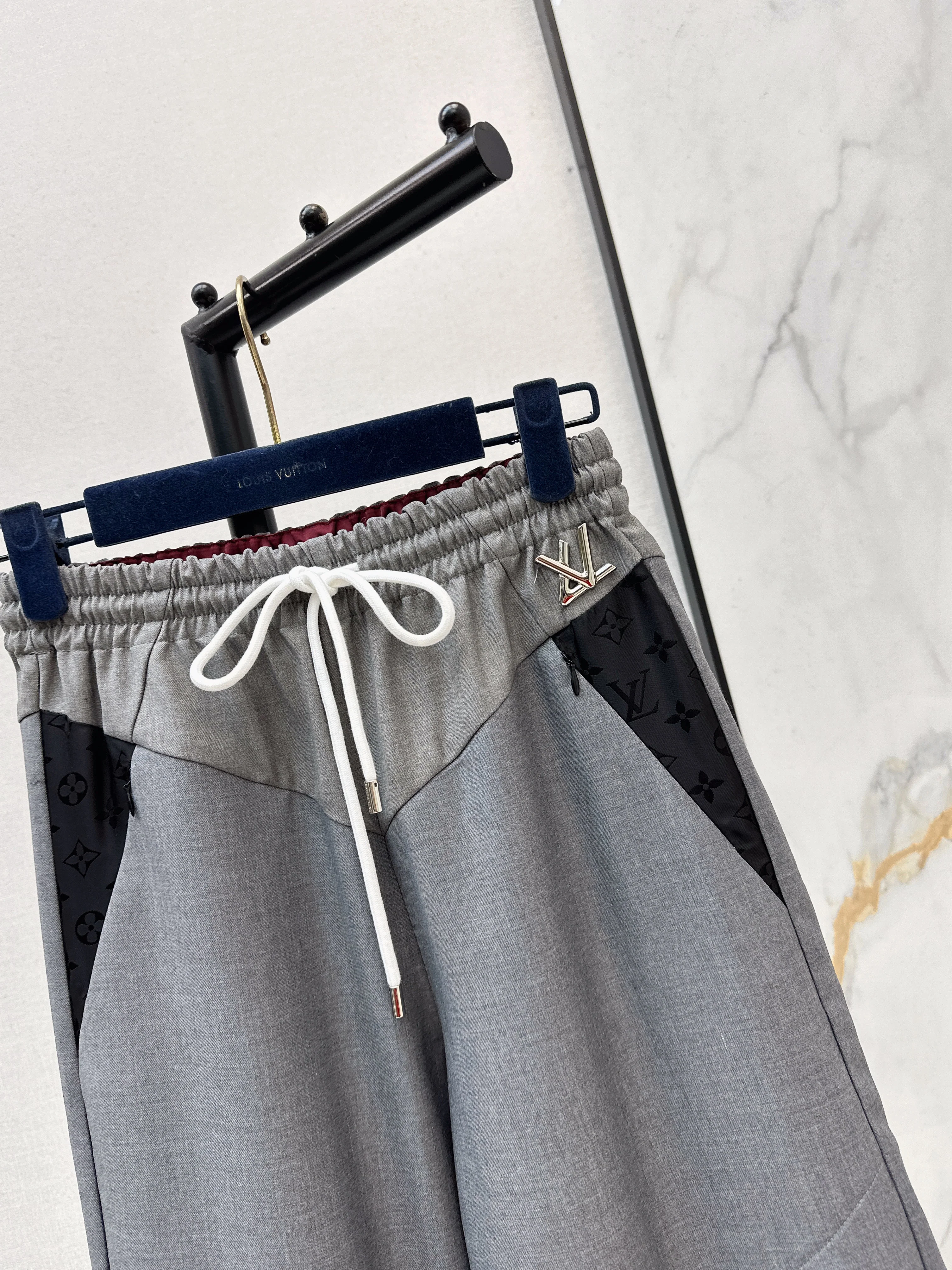 Louis 26ss contact pants