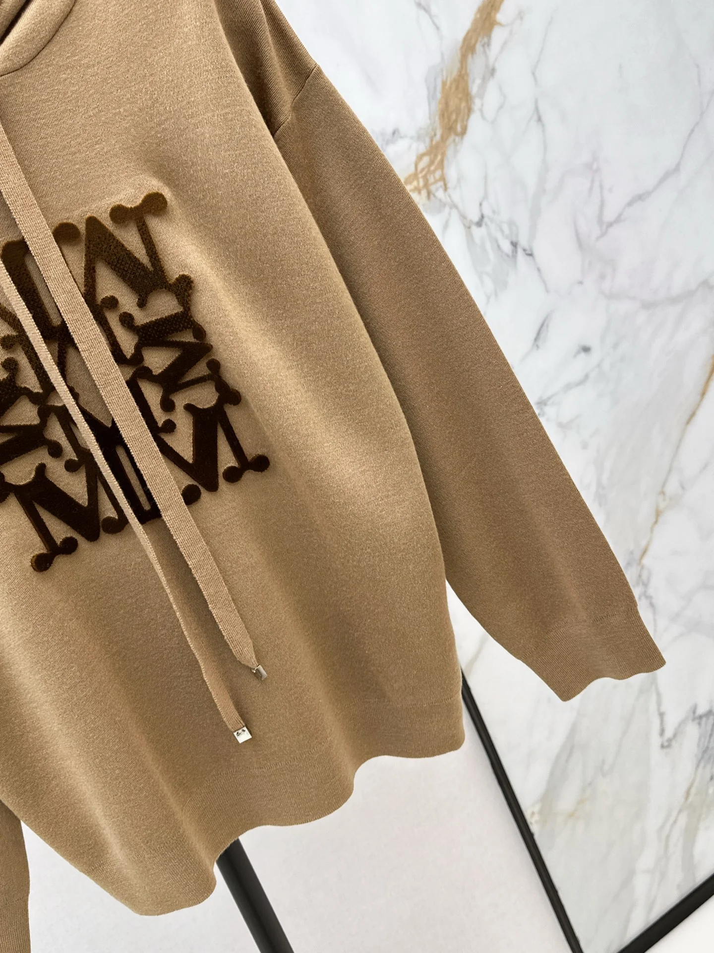 Max 25fw hooded sweater