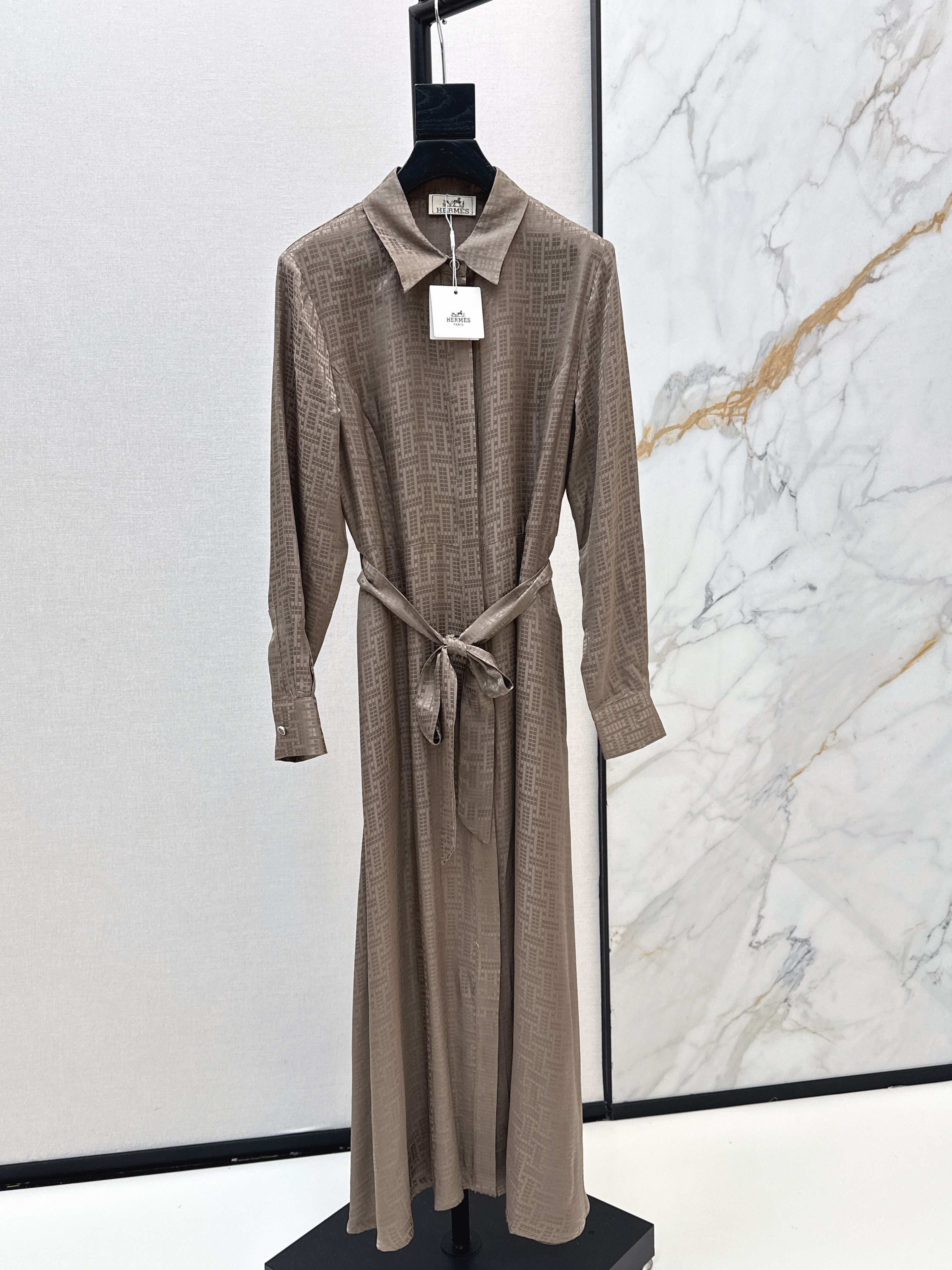 Her 26ss jacquard silk dress