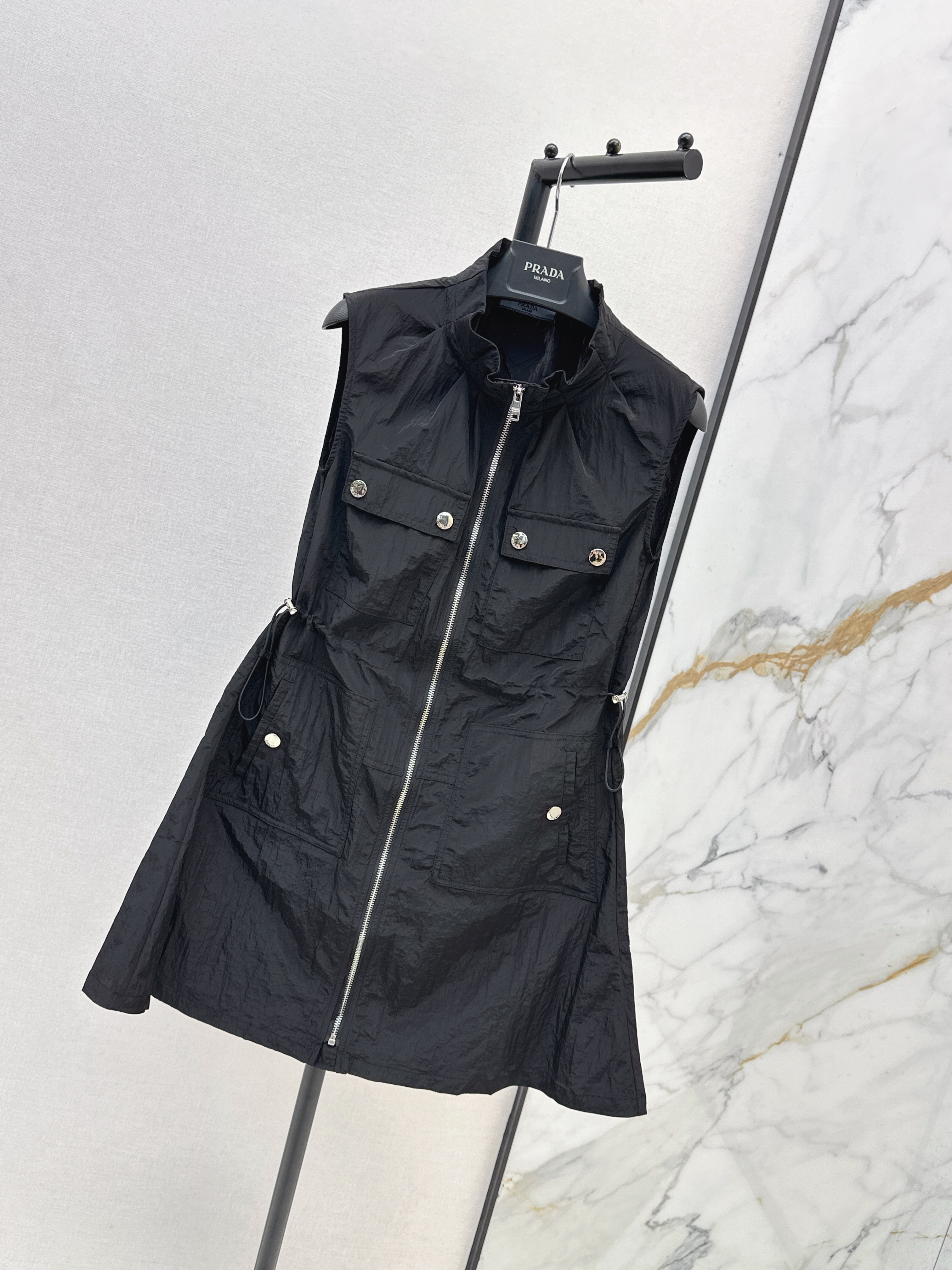 Pra 26ss drawstring sleeveless dress