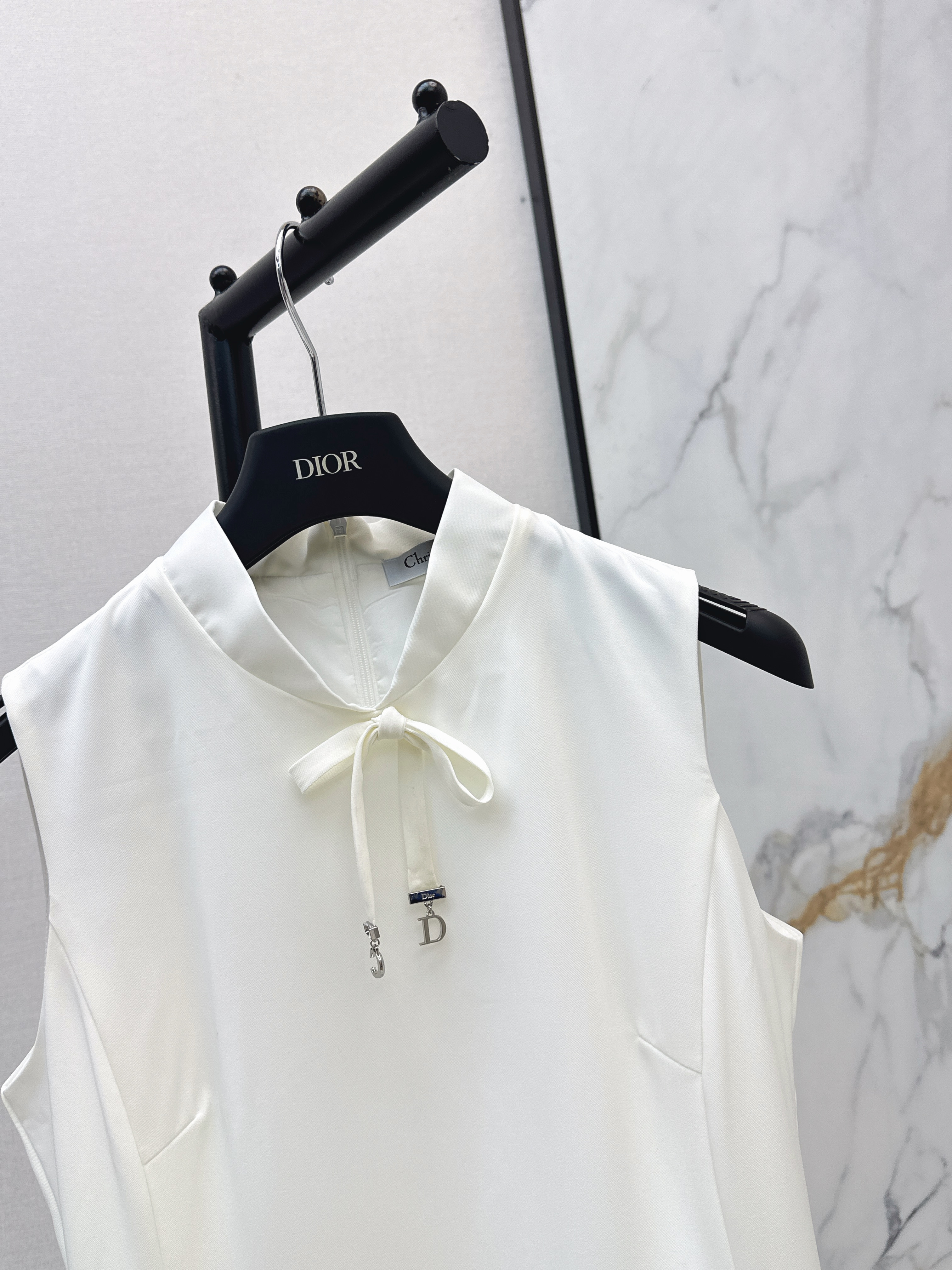 CD 26ss sleeveless mini dress