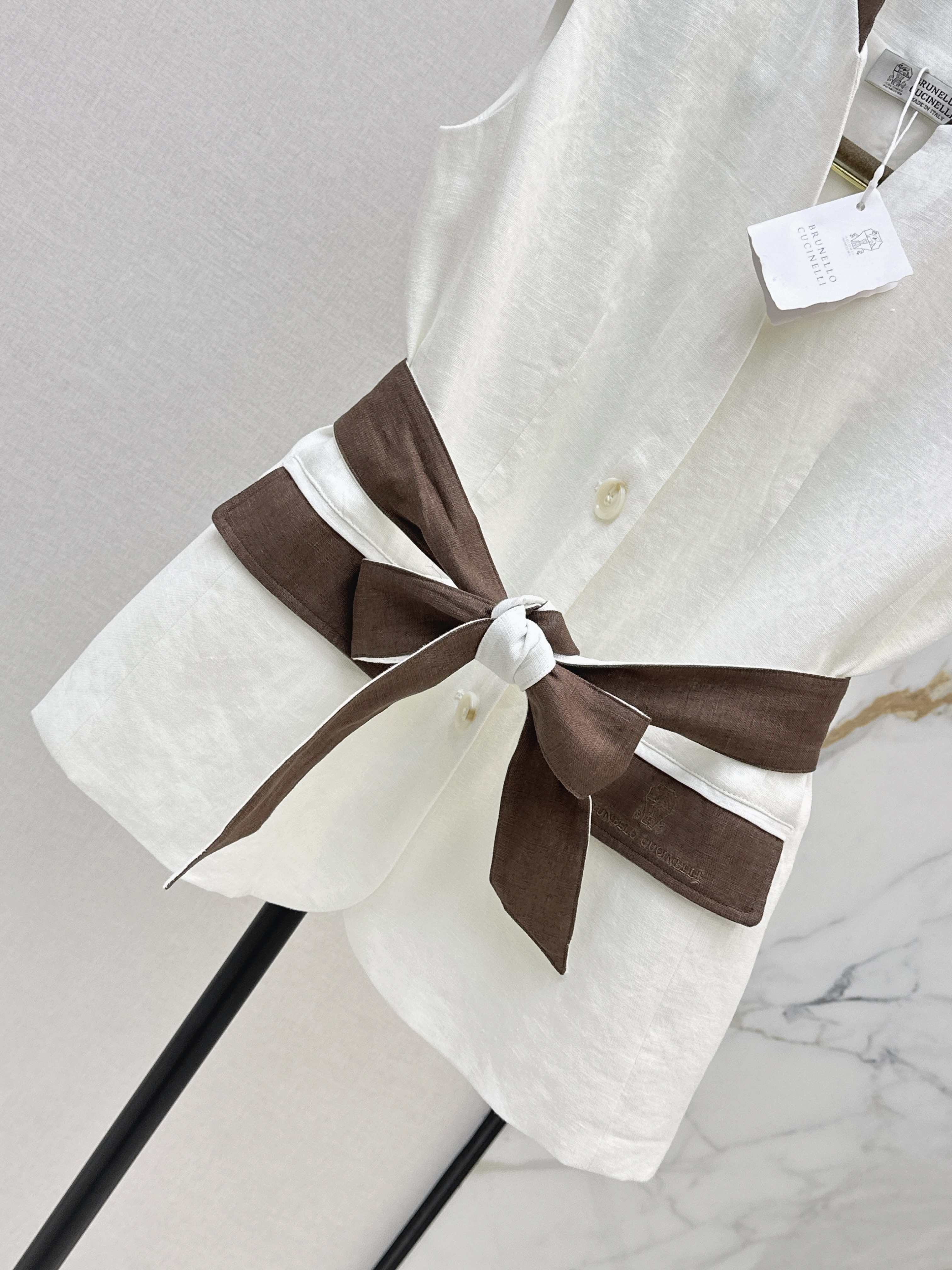 Brun 26ss sleeveless belted vest top