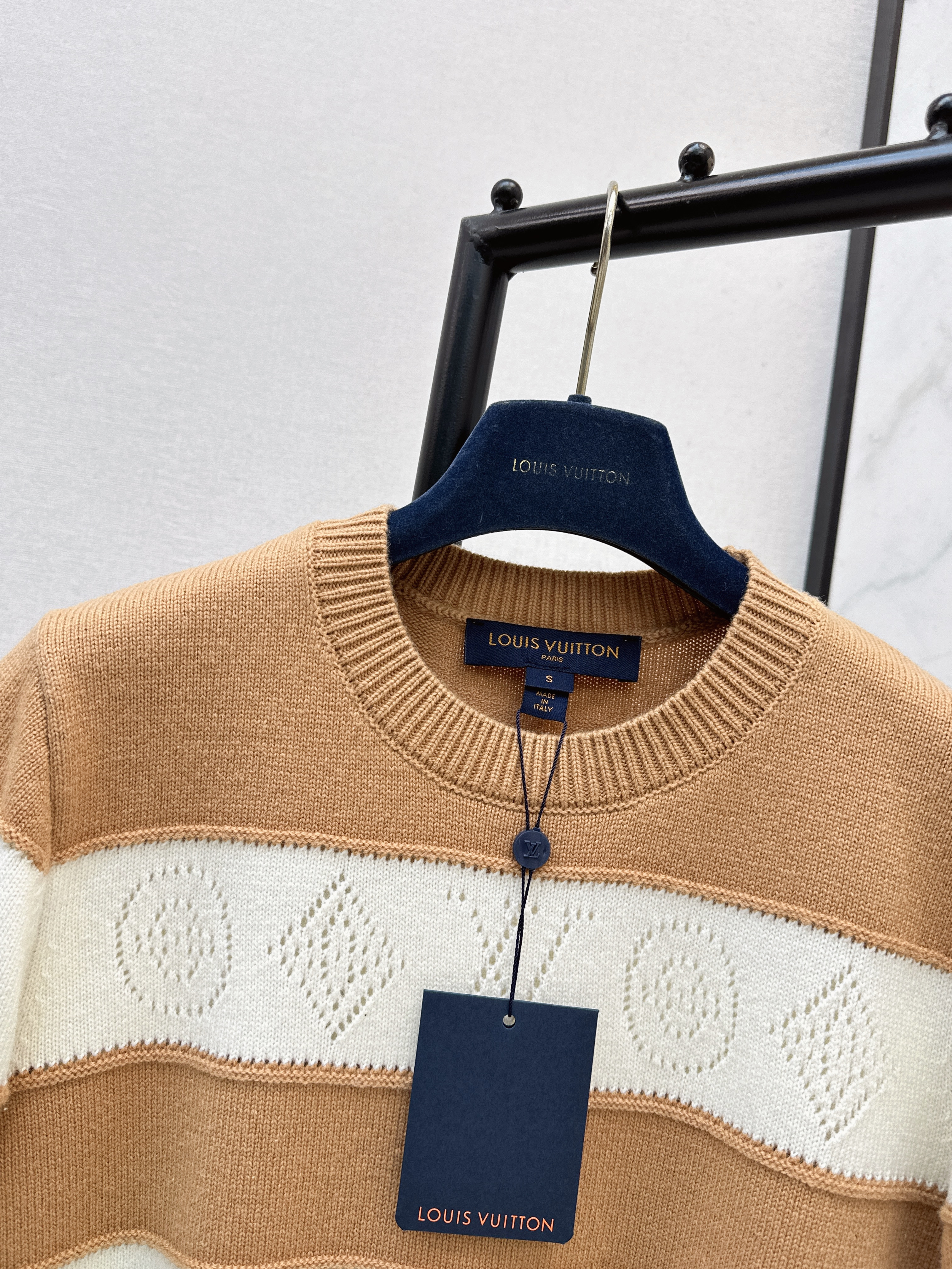 Loui 26ss stripe sweater