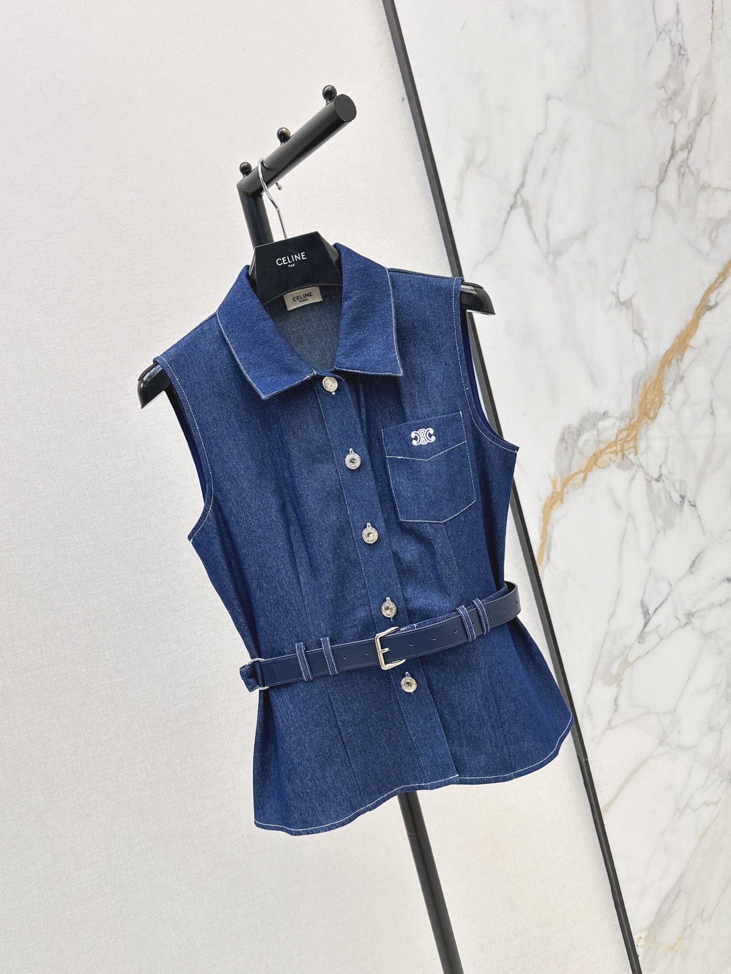 Celi 26ss sleeveless belted denim shirt