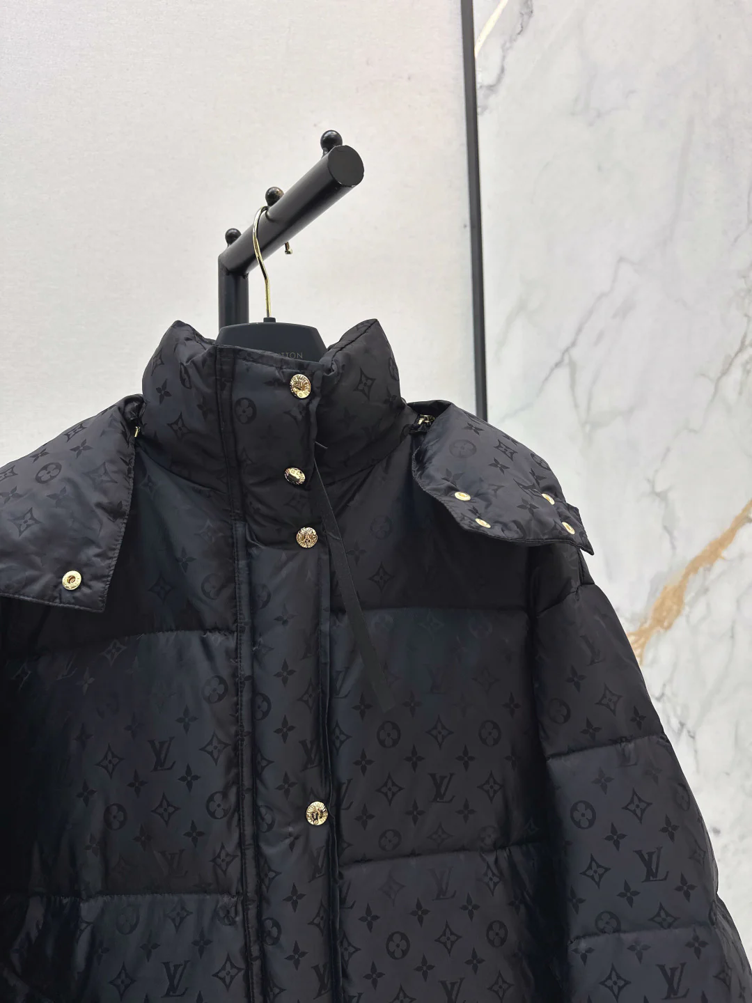 Loui 25fw down jacket