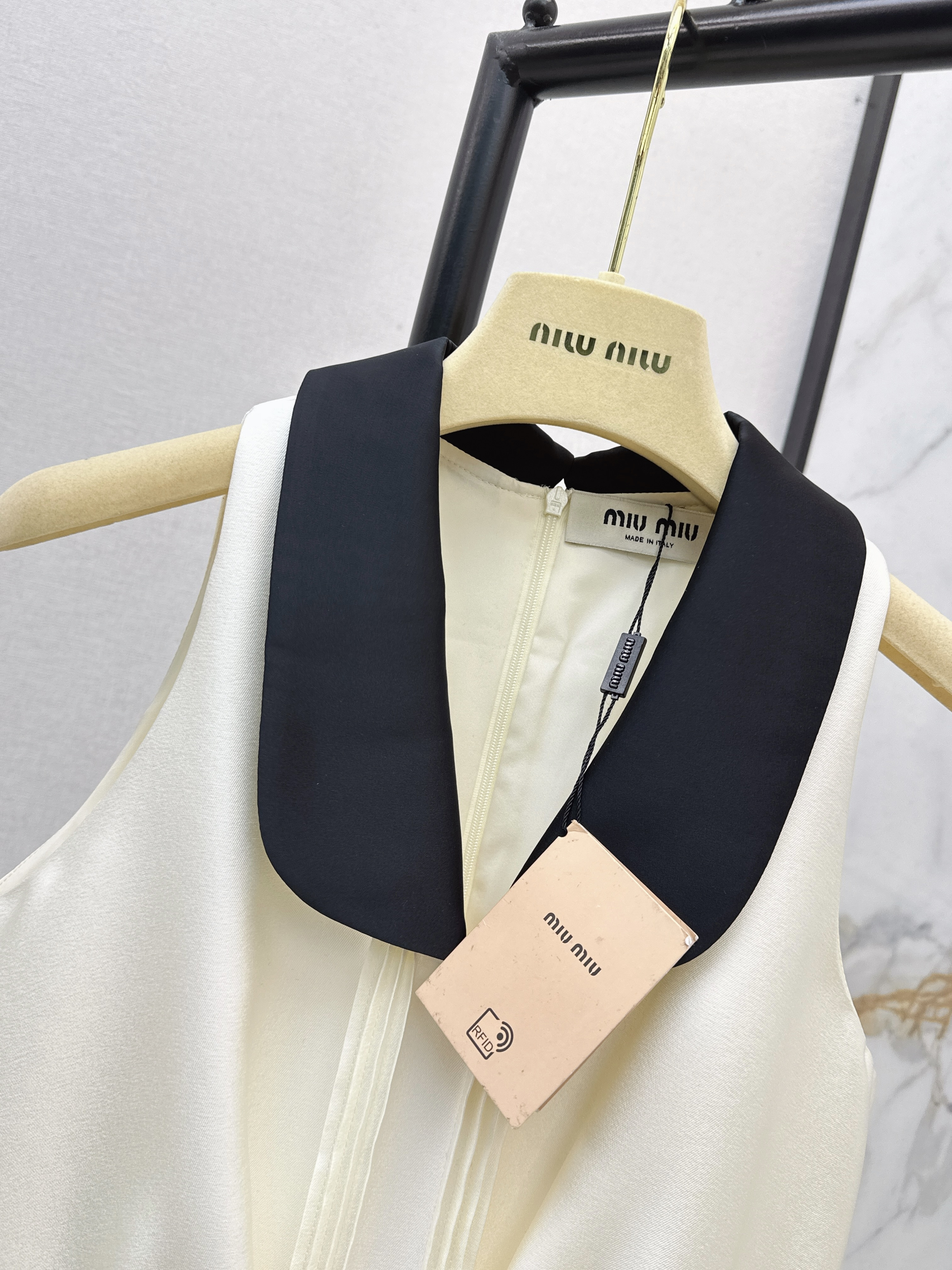 Miu 26ss sleeveless dress