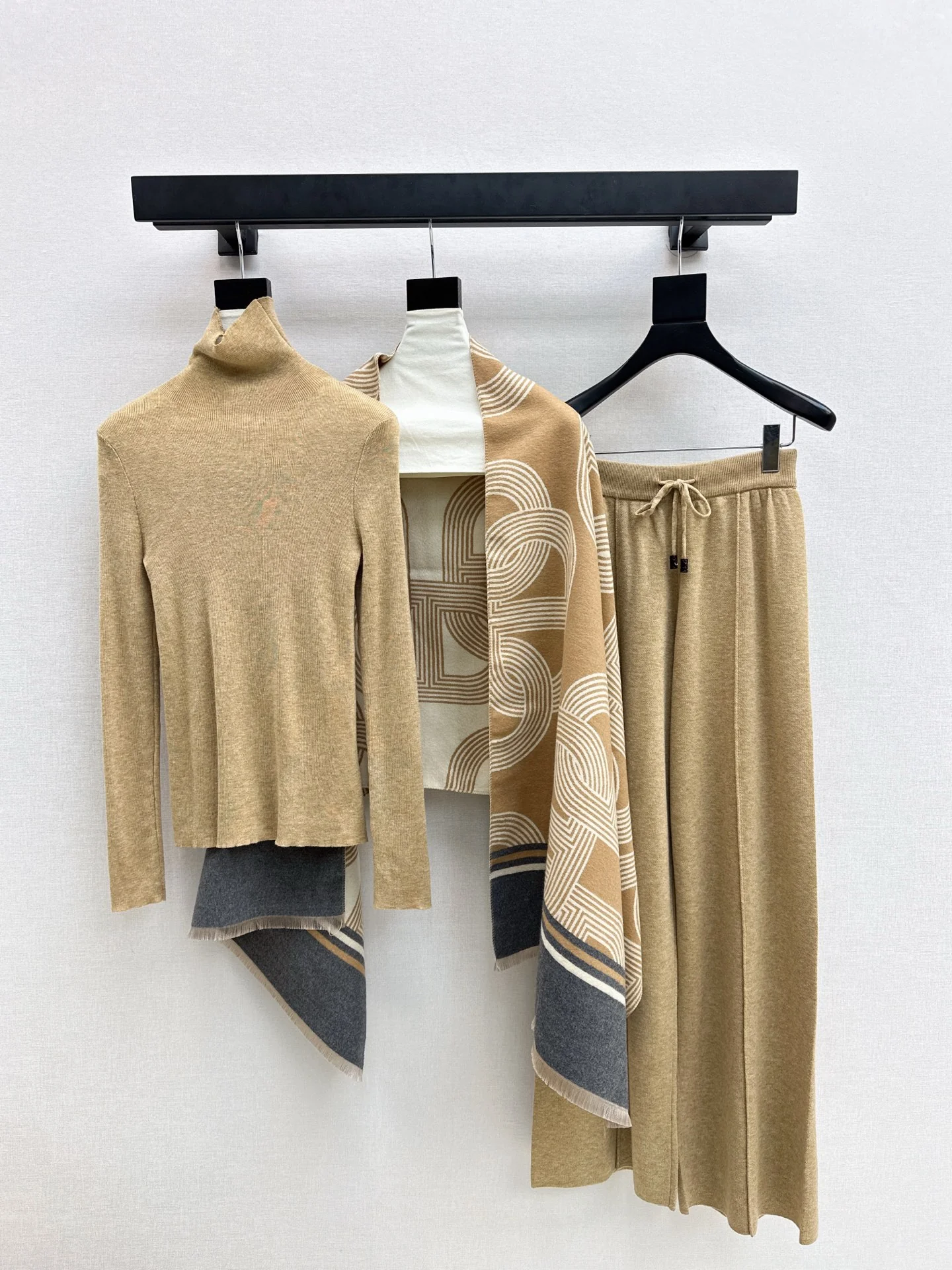 Herm 25fw base layer+shawl pants set