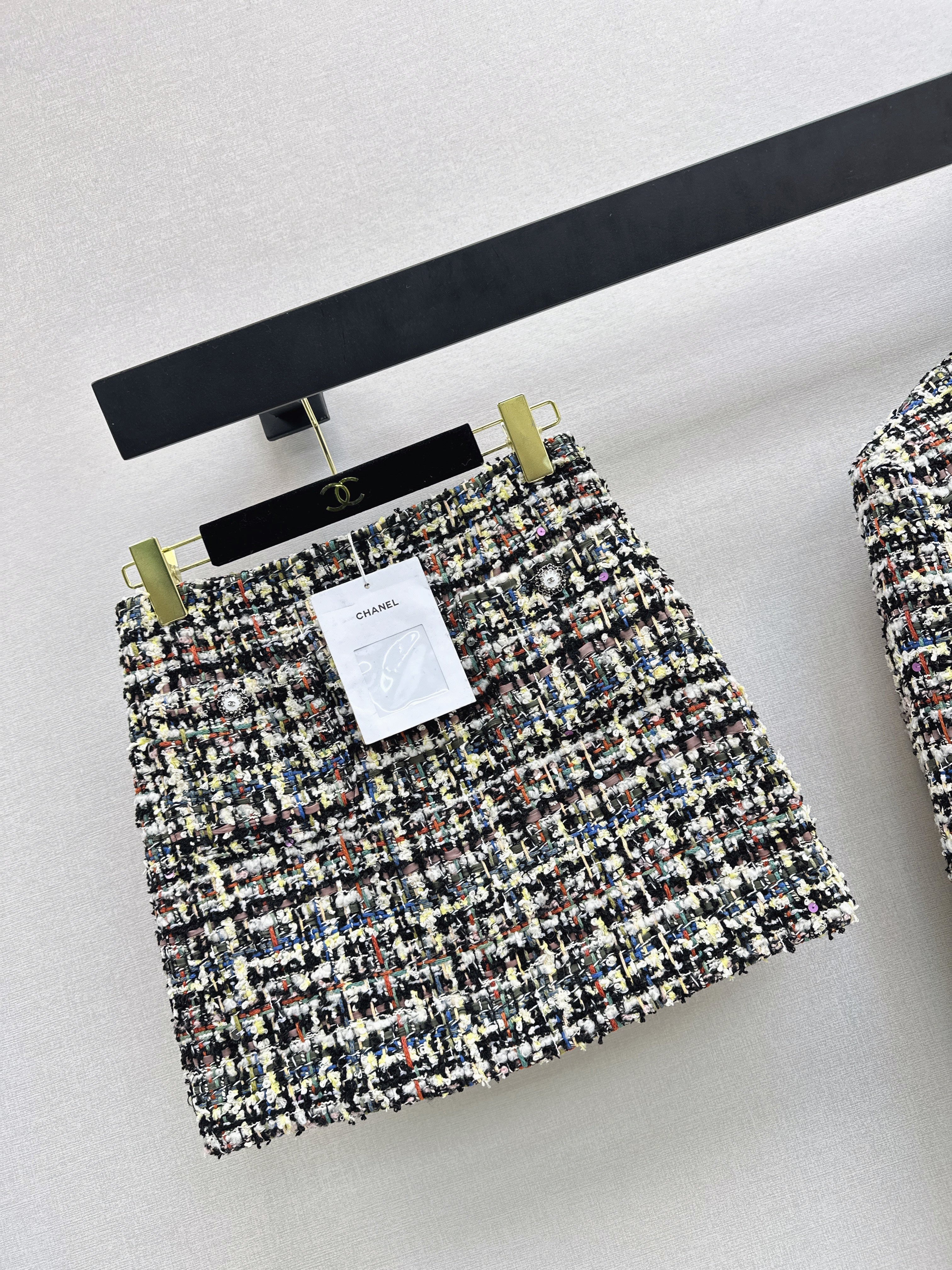 Chan 26ss woven tweed skirts