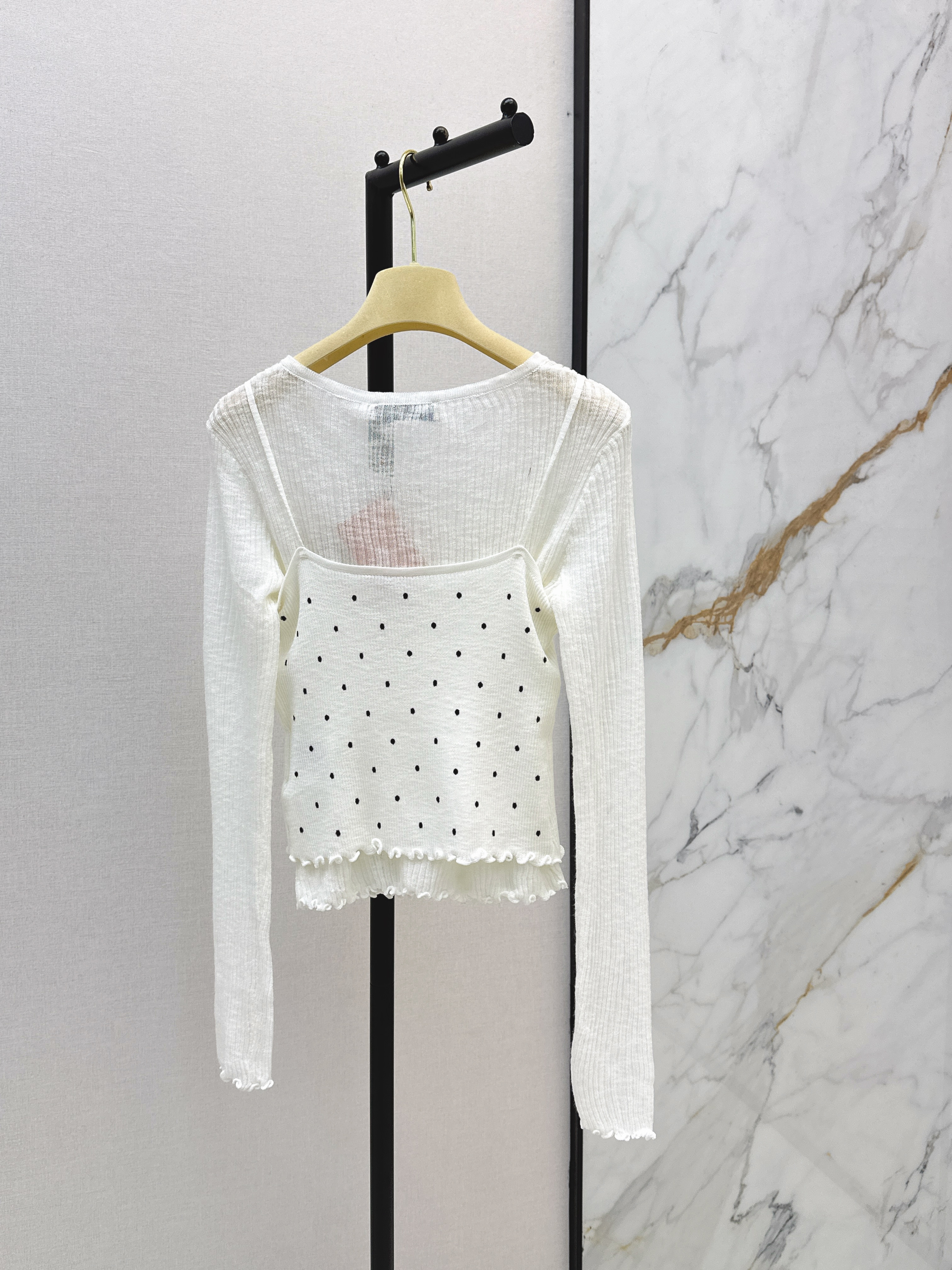 Miu 26SS Polka Dot Camisole and Cardigan Set