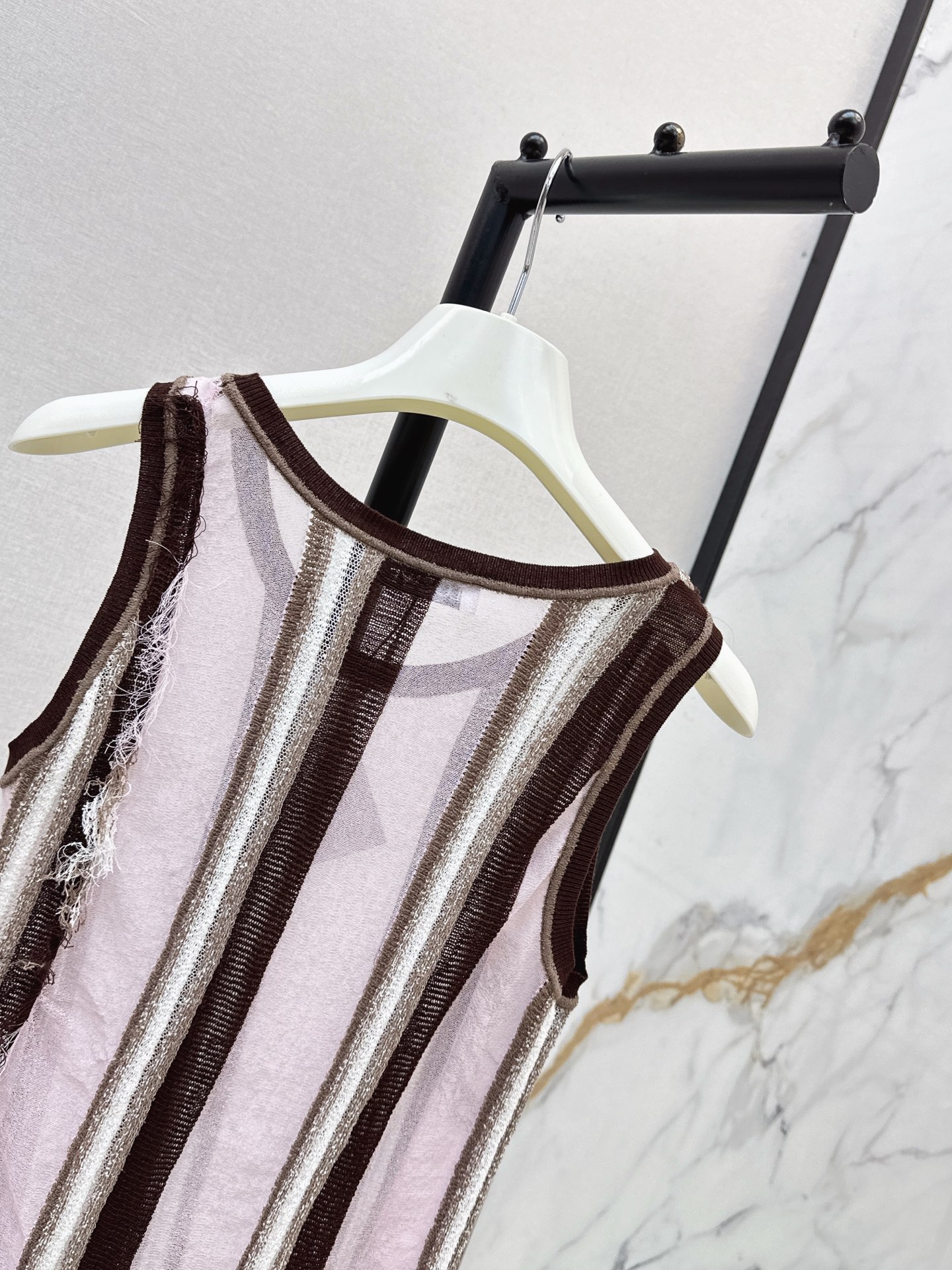 Loe 26ss stripe knit vest