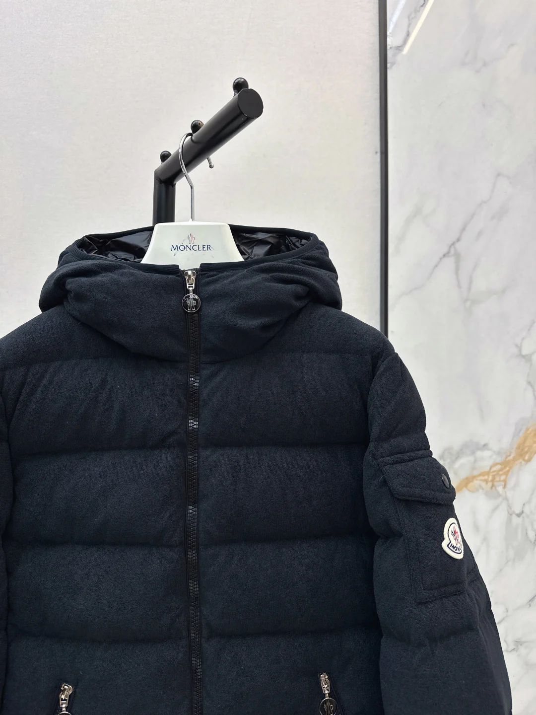 Monc 25fw down jacket
