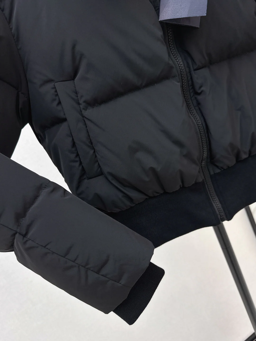 Pra 25fw down jacket