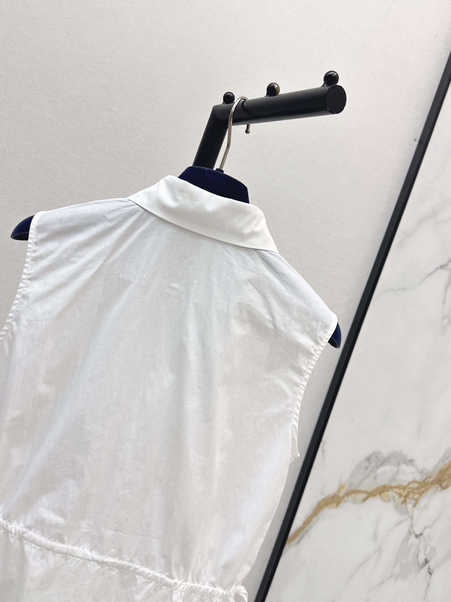 Loui 26ss sleeveless shirt