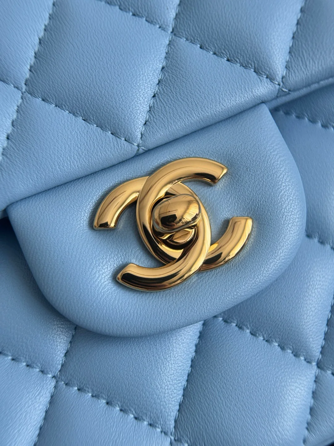 Chan cf23 chain shoulder bag