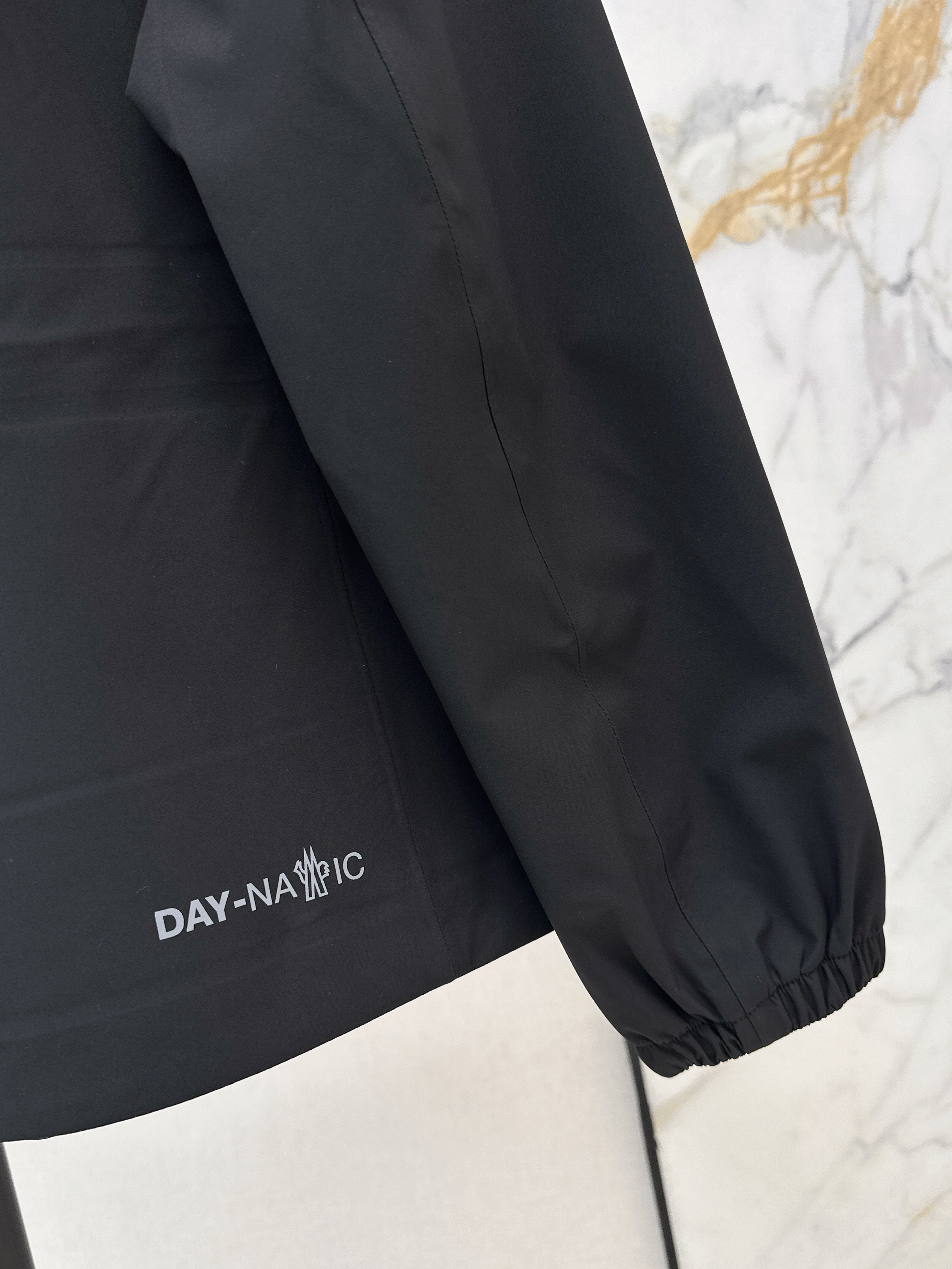 Monc 26ss windbreaker