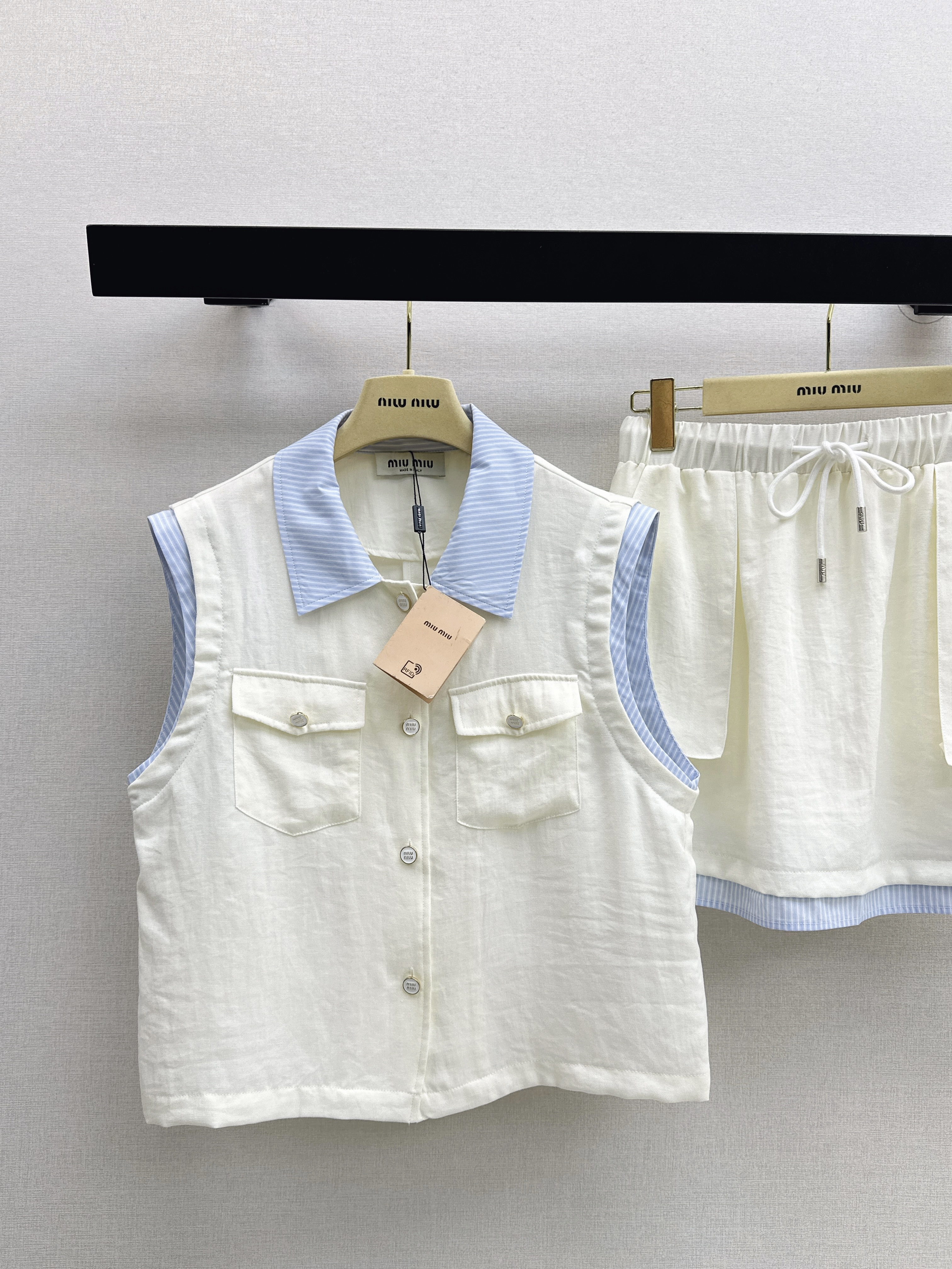 Miu 26ss shirt mini skirt set
