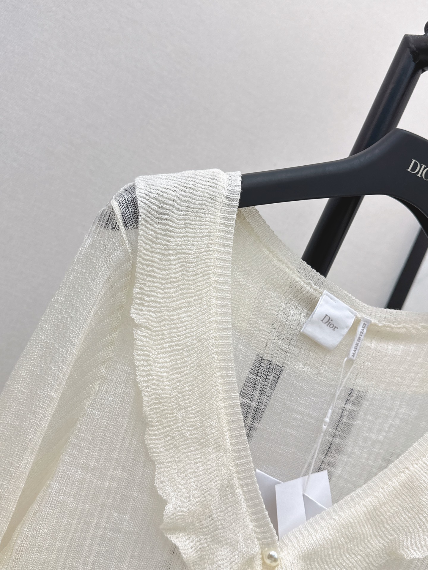 CD 26ss ruffle v-neck cardigan