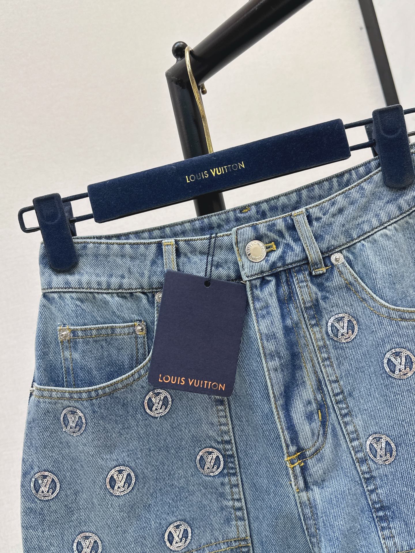 Loui 26ss embroidery sequin jeans