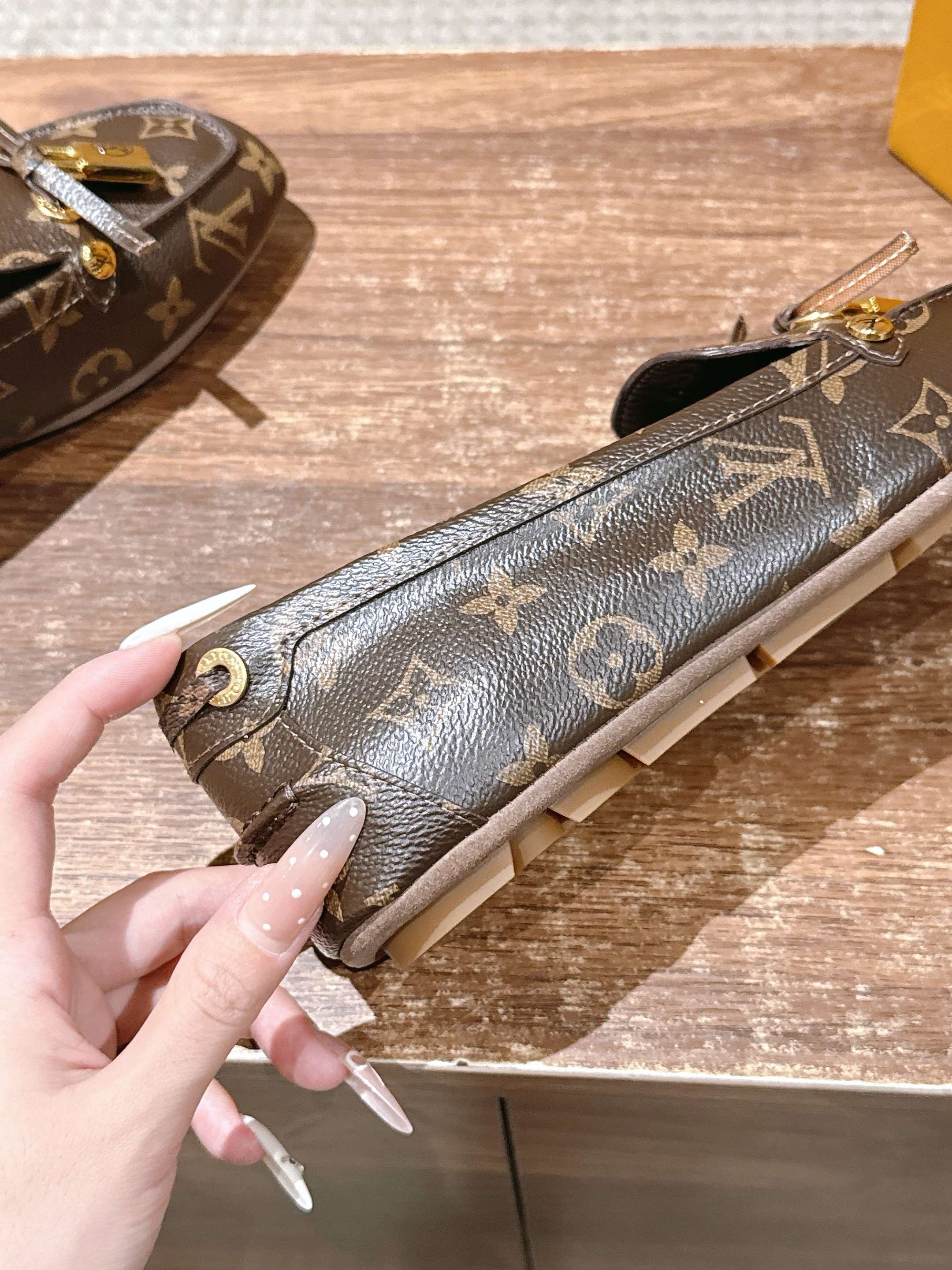 Louis 25fw loafer shoeas