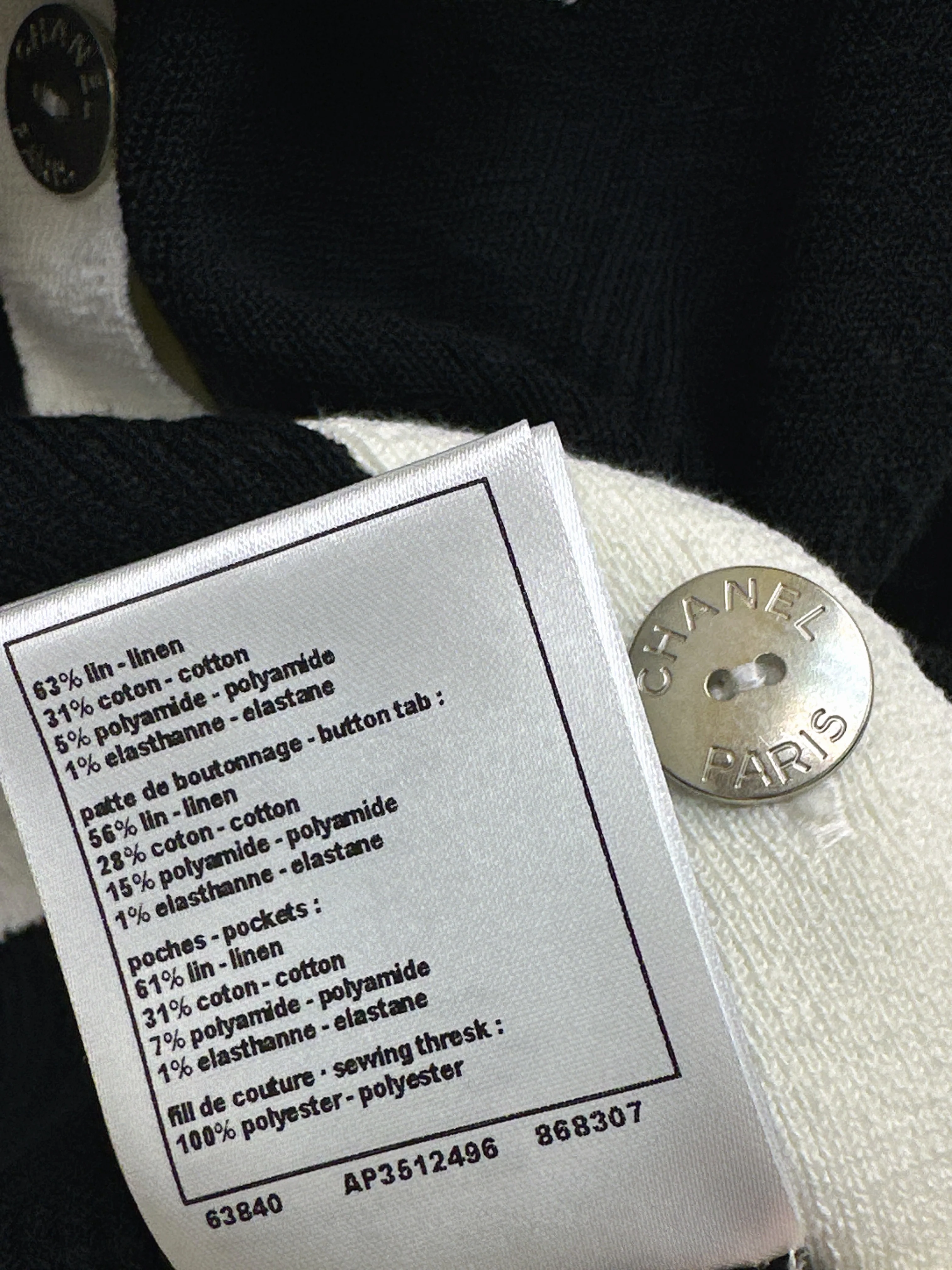 Chan 26ss v-neck cardigan