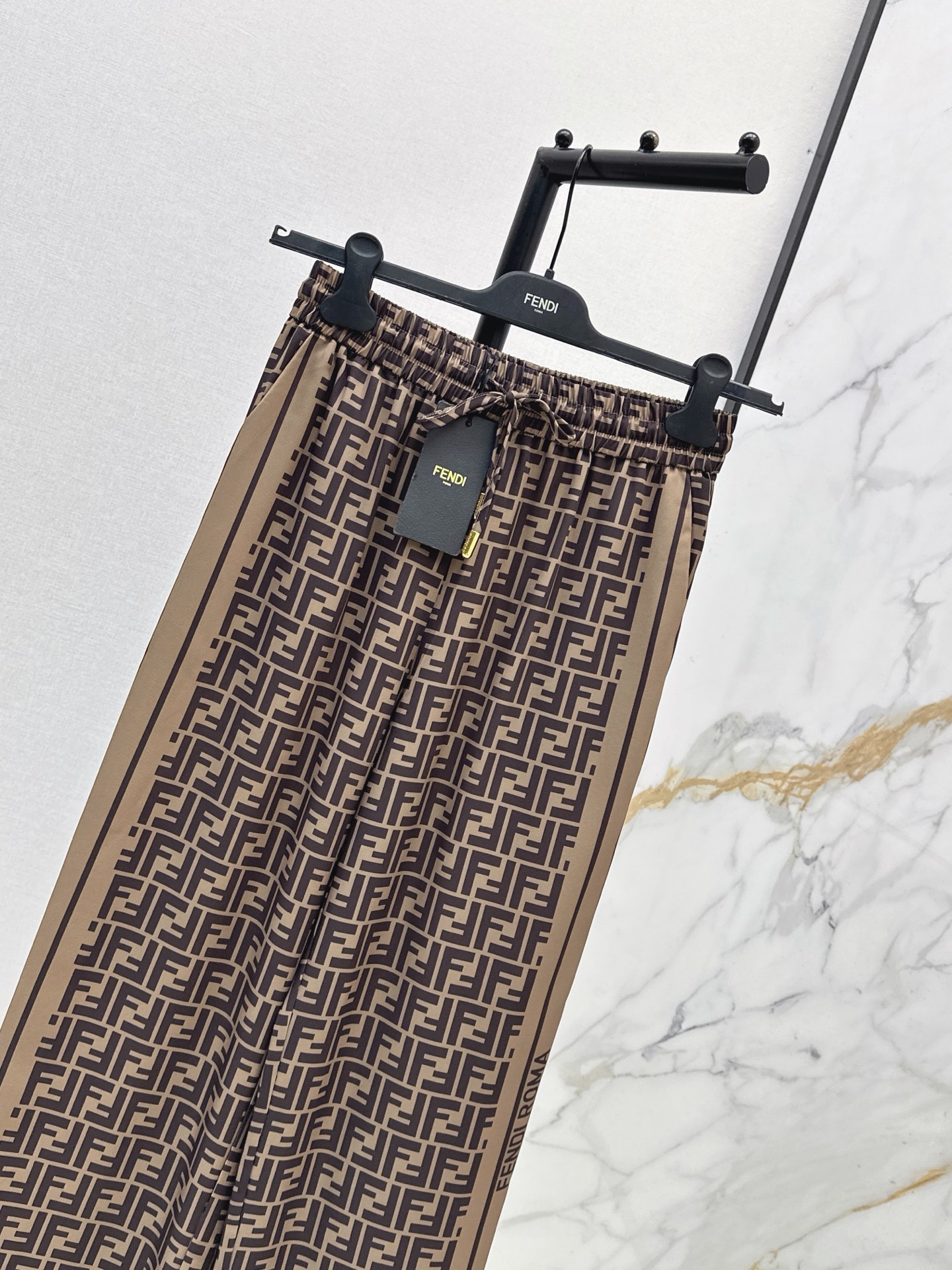 Fen 26ss drawstring wide leg pants
