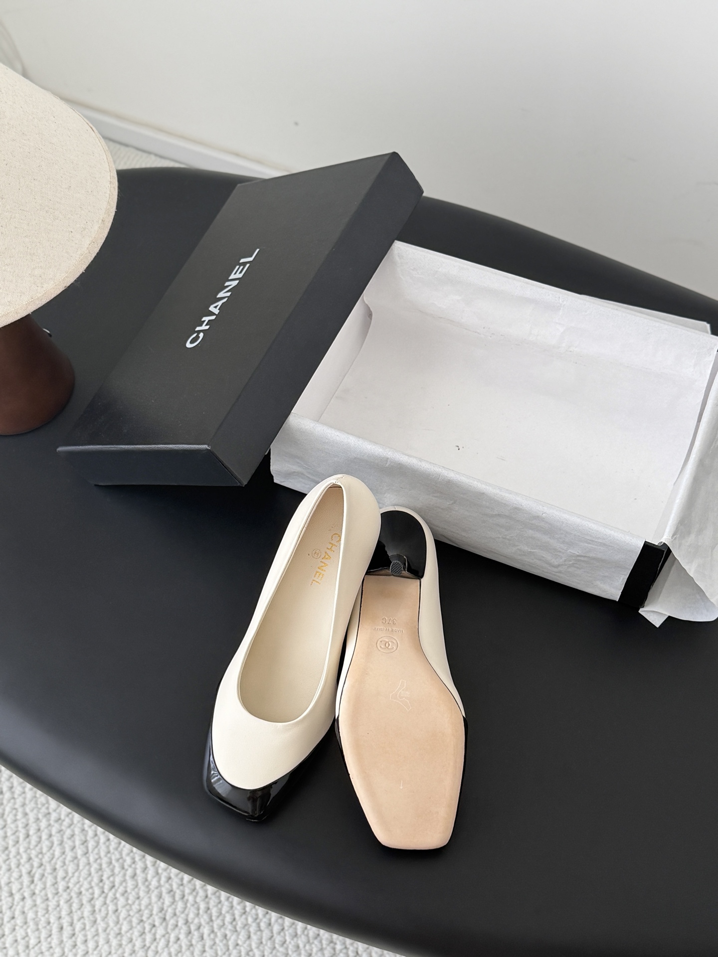 Chan 26K mary jane stilettos pumps